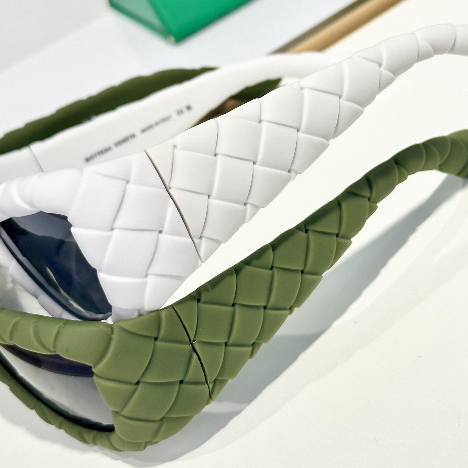 Bottega Veneta Intrecciato Rectangular Sunglasses   BV1303S - DopestKickz