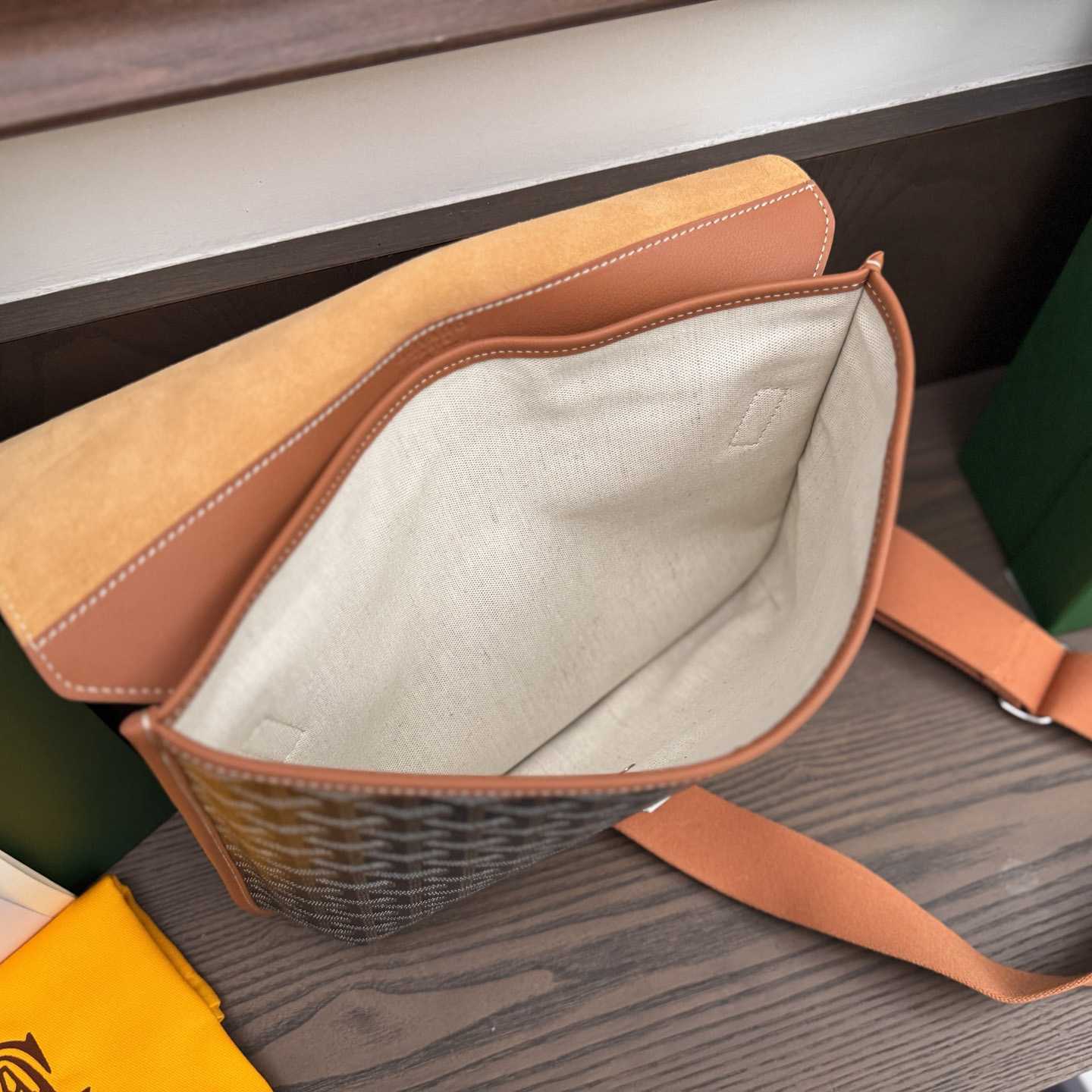 Goyard Coursier Messenger Bag - DopestKickz