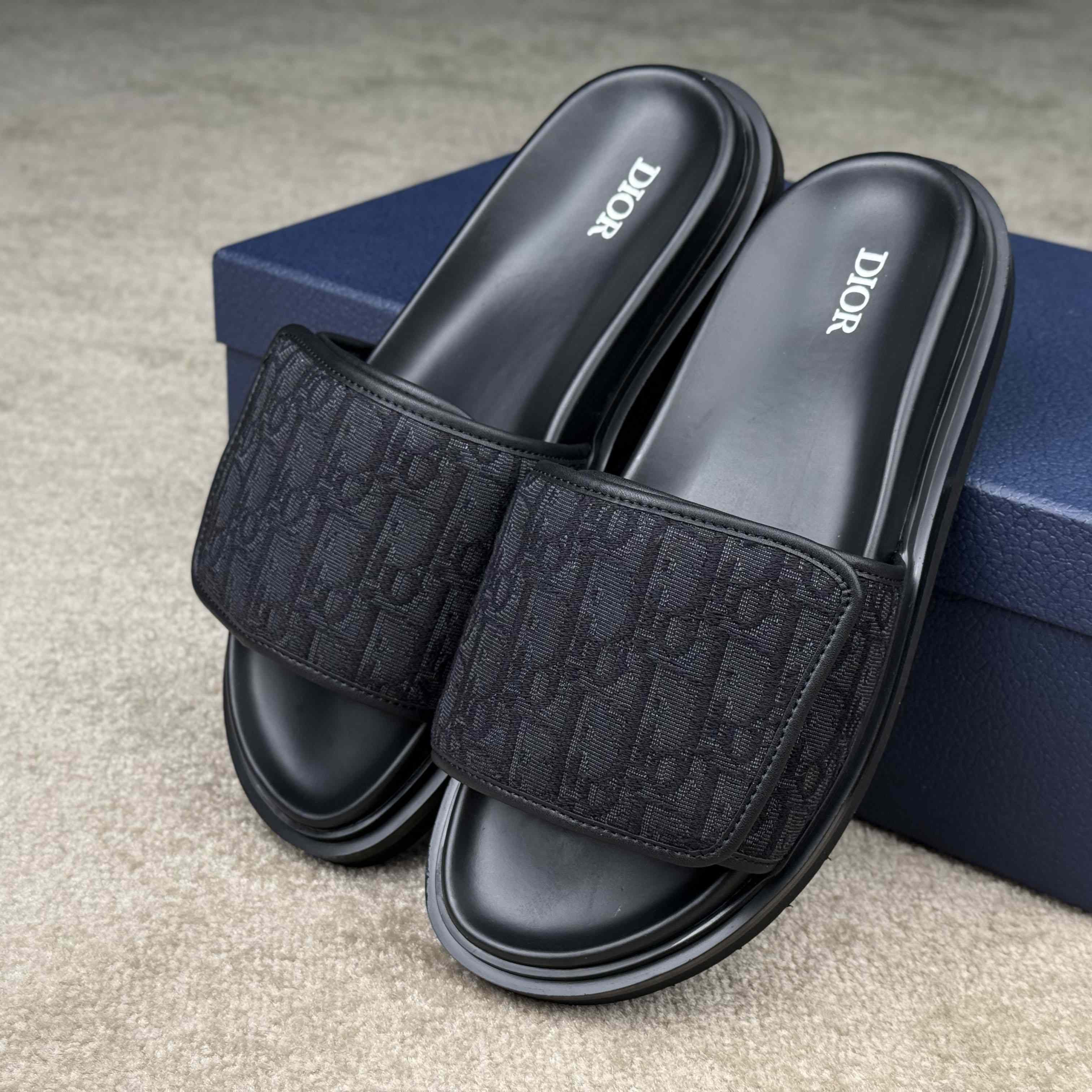 Dior Aqua Sandal  - DopestKickz