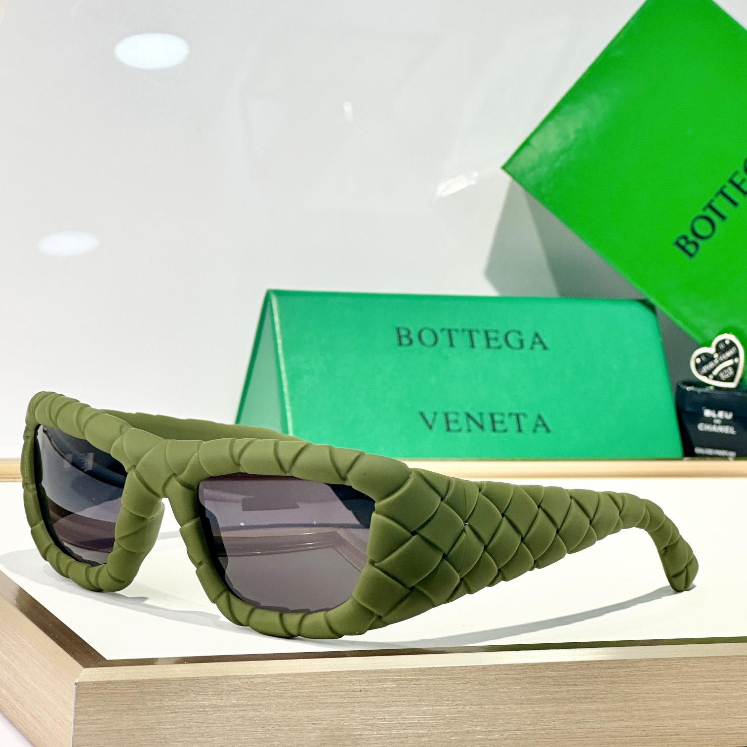 Bottega Veneta Intrecciato Rectangular Sunglasses   BV1303S - DopestKickz