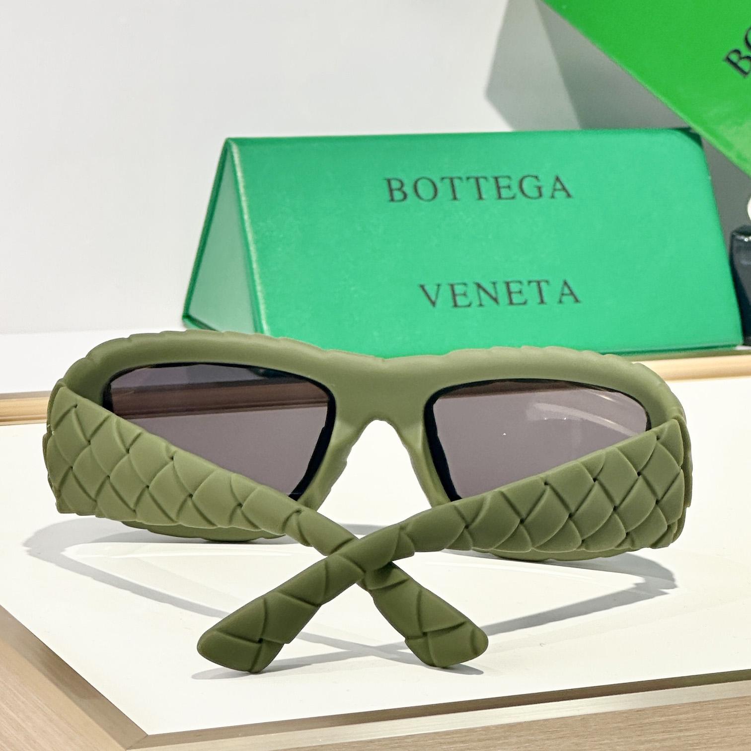 Bottega Veneta Intrecciato Rectangular Sunglasses   BV1303S - DopestKickz