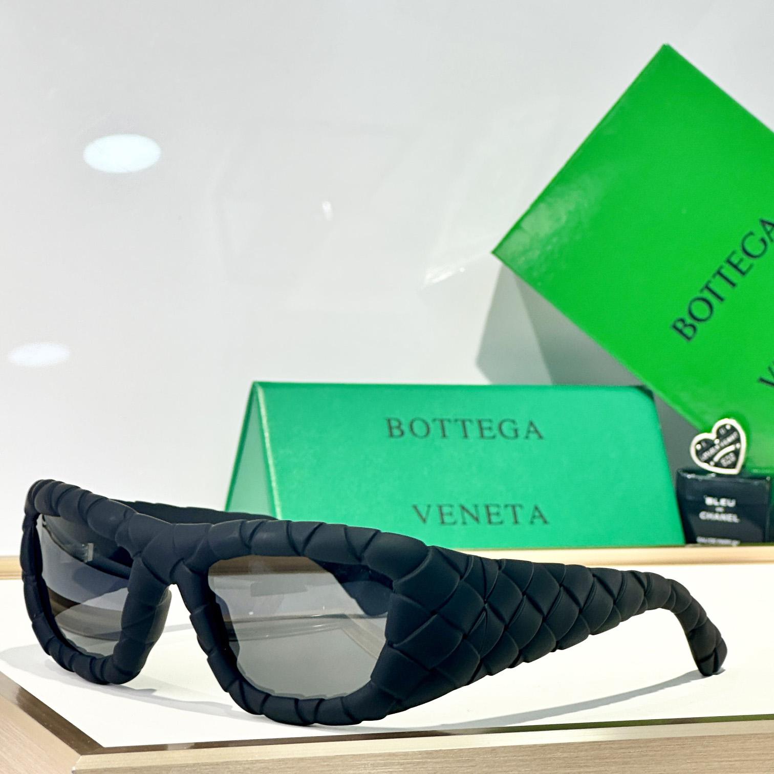 Bottega Veneta Intrecciato Rectangular Sunglasses   BV1303S - DopestKickz