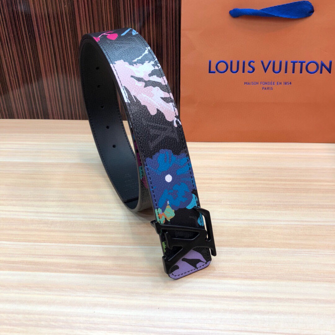 Louis Vuitton Reversible Belt - DopestKickz