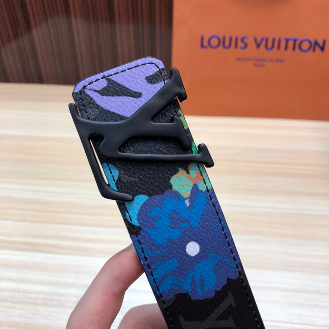Louis Vuitton Reversible Belt - DopestKickz