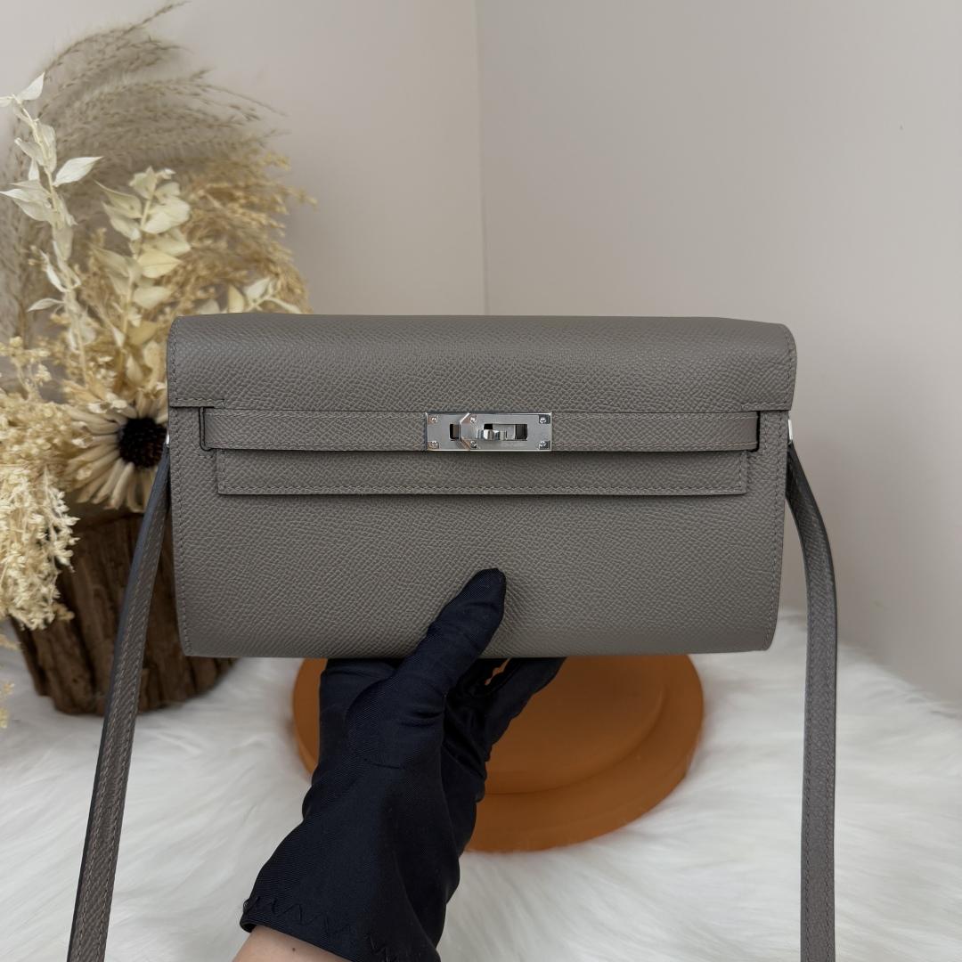 Hermes Kelly Classique To Go Wallet - DopestKickz