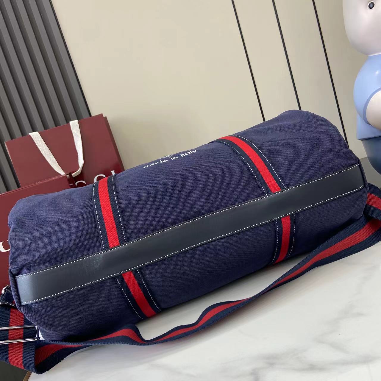 Gucci Large Printed Canvas Duffle Bag - DopestKickz