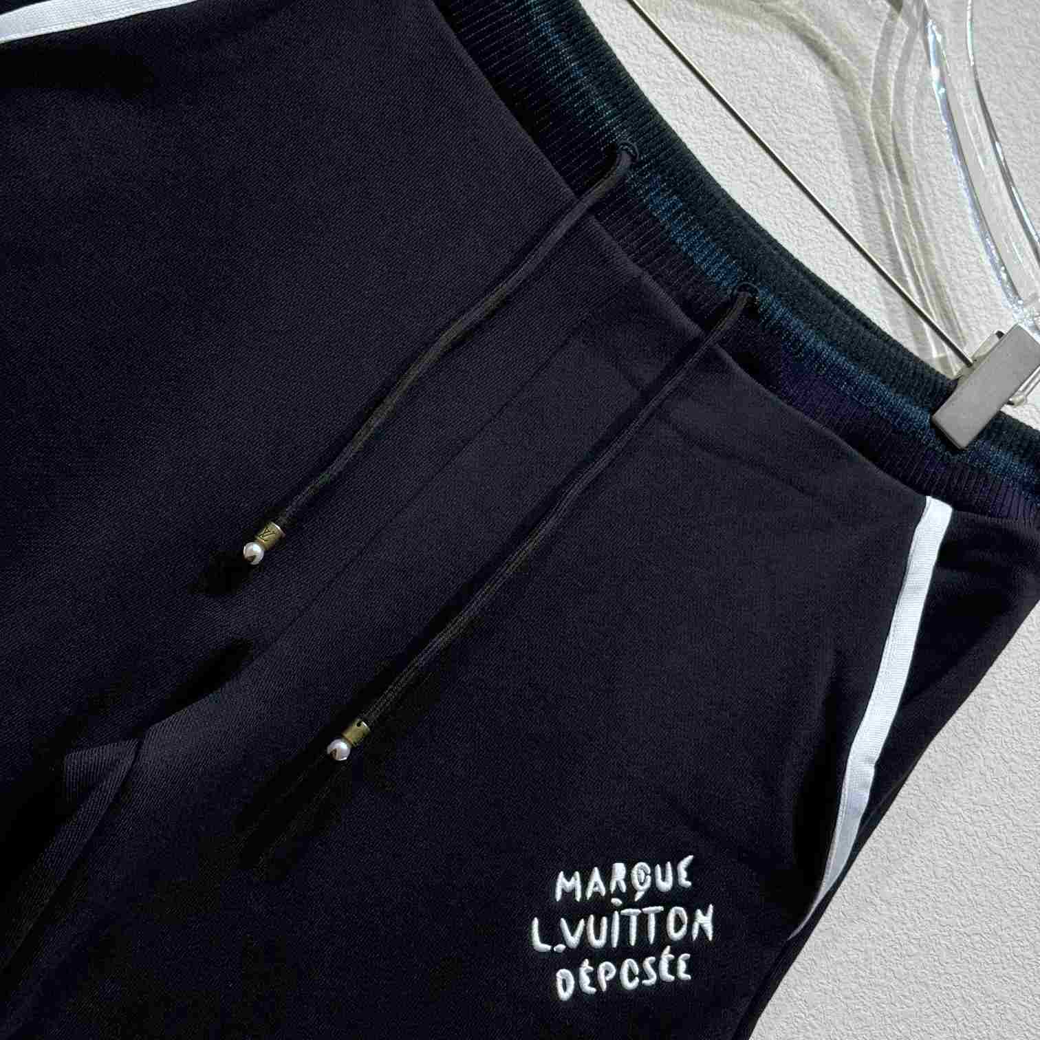 Louis Vuitton Cotton Jersey College Shorts   1AGTR9 - DopestKickz