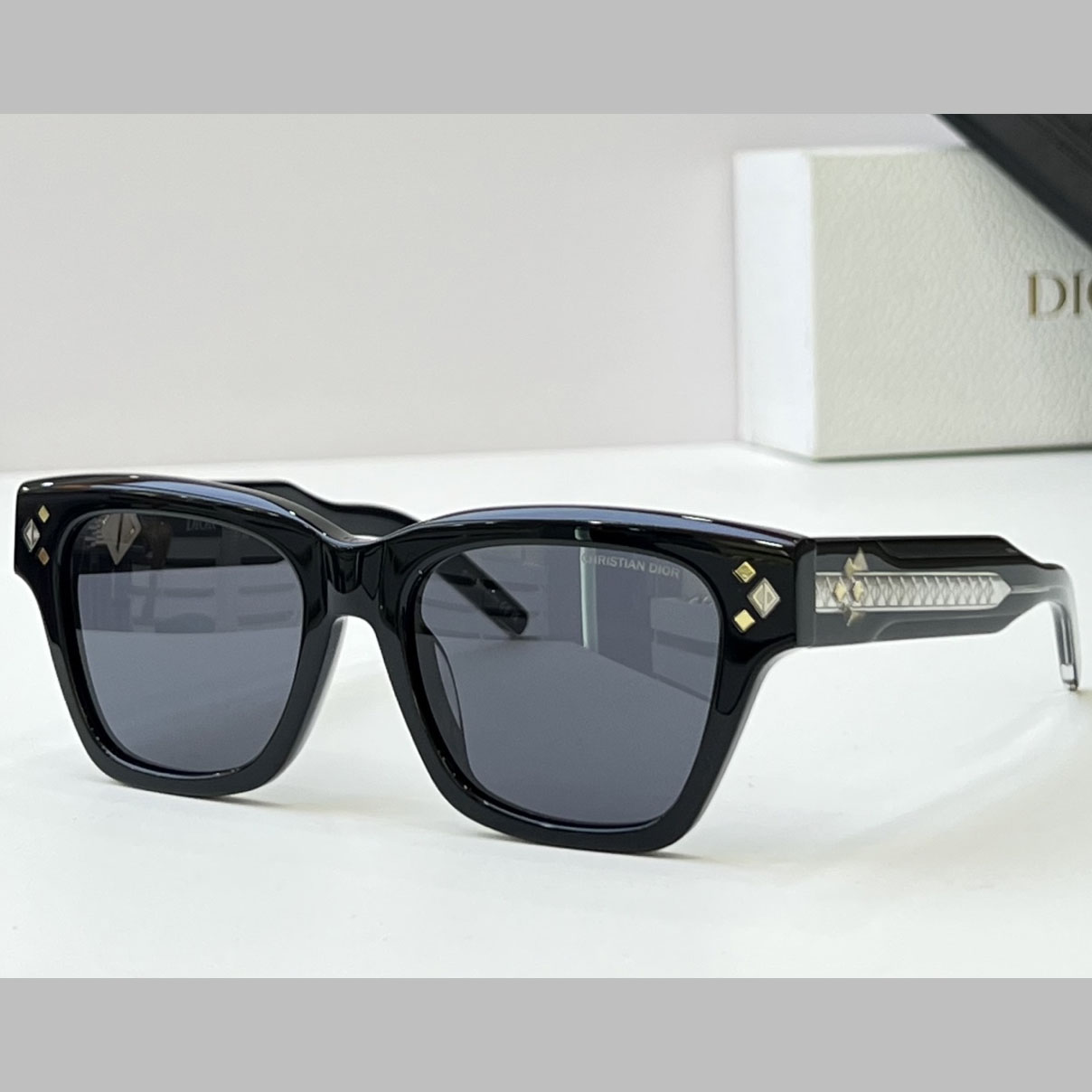 Dior Sunglasses - DopestKickz