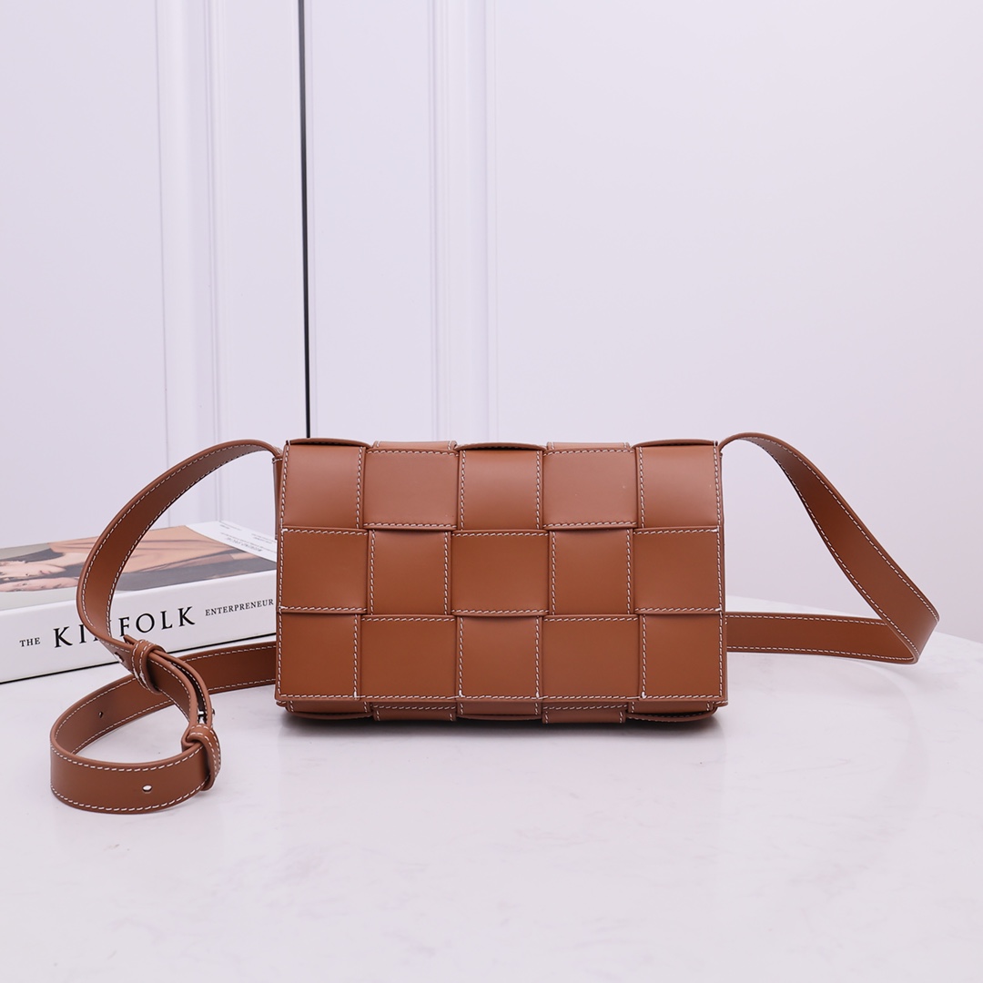 Bottega Veneta Cassette - DopestKickz