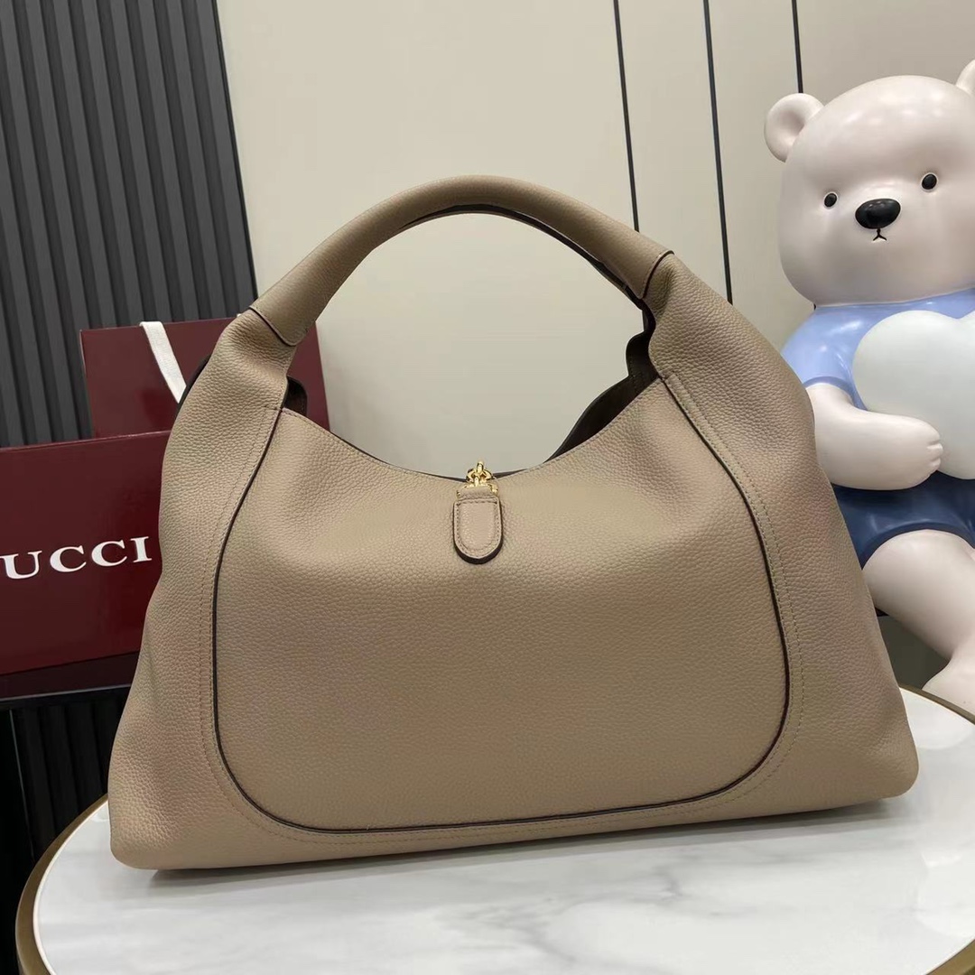 Gucci Softbit Maxi Shoulder Bag - DopestKickz
