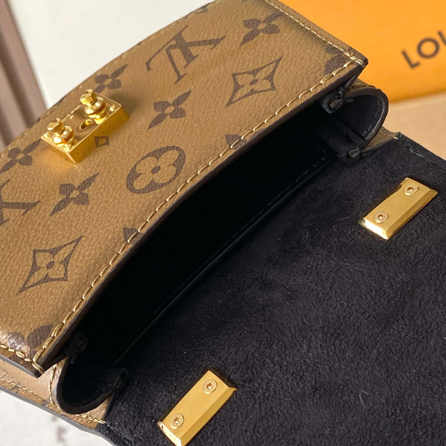 Louis Vuitton Tilsitt Handbag   M83473 - DopestKickz