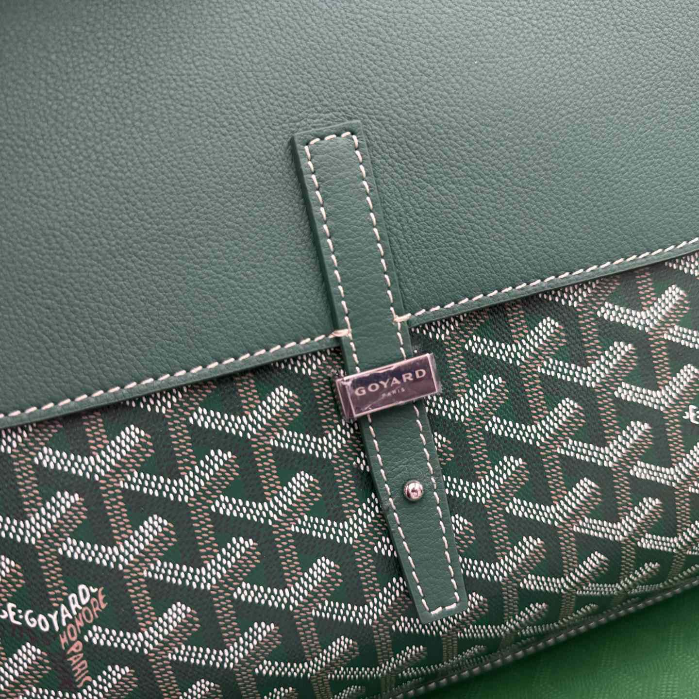 Goyard Coursier Messenger Bag - DopestKickz