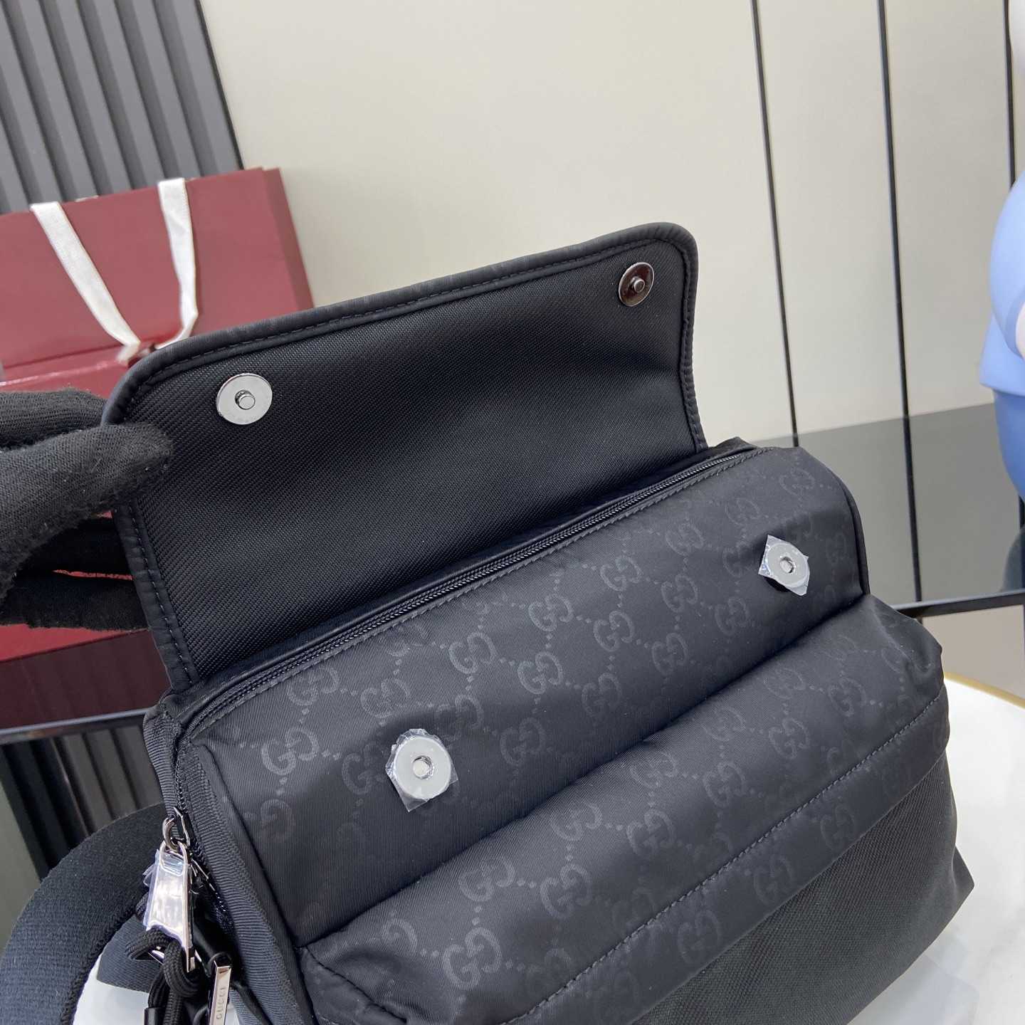 Gucci Nexus Medium Crossbody Bag - DopestKickz