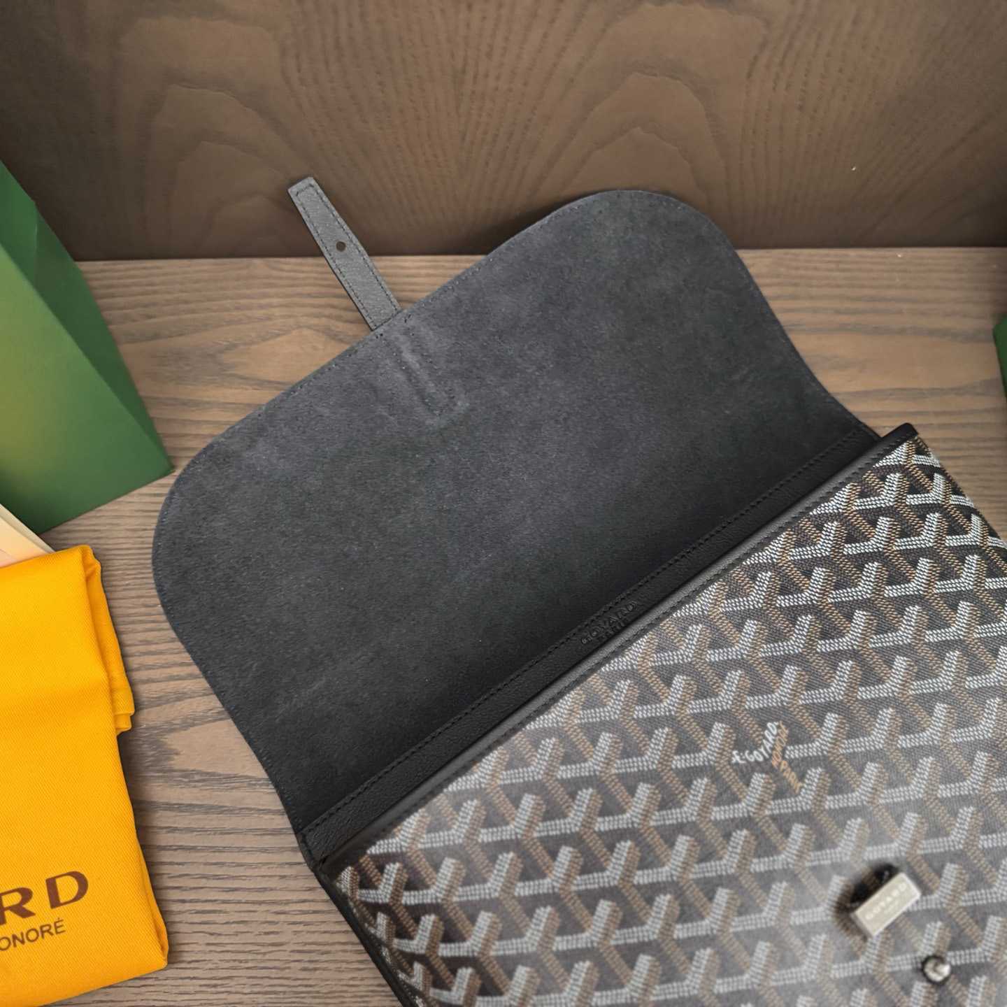 Goyard Coursier Messenger Bag - DopestKickz