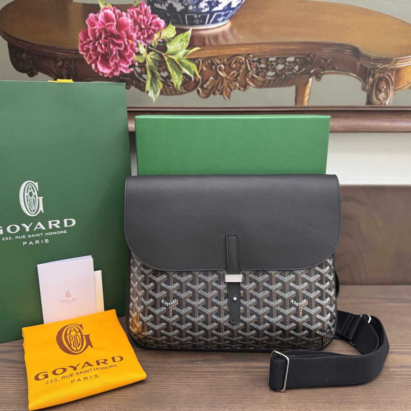 Goyard Coursier Messenger Bag - DopestKickz