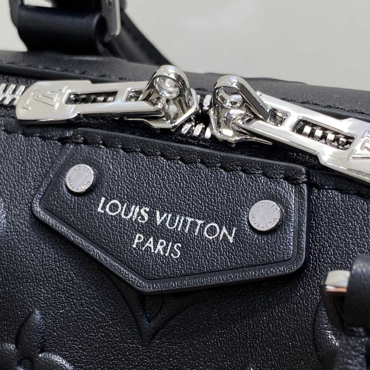 Louis Vuitton Speedy Trunk 20   M14575 - DopestKickz