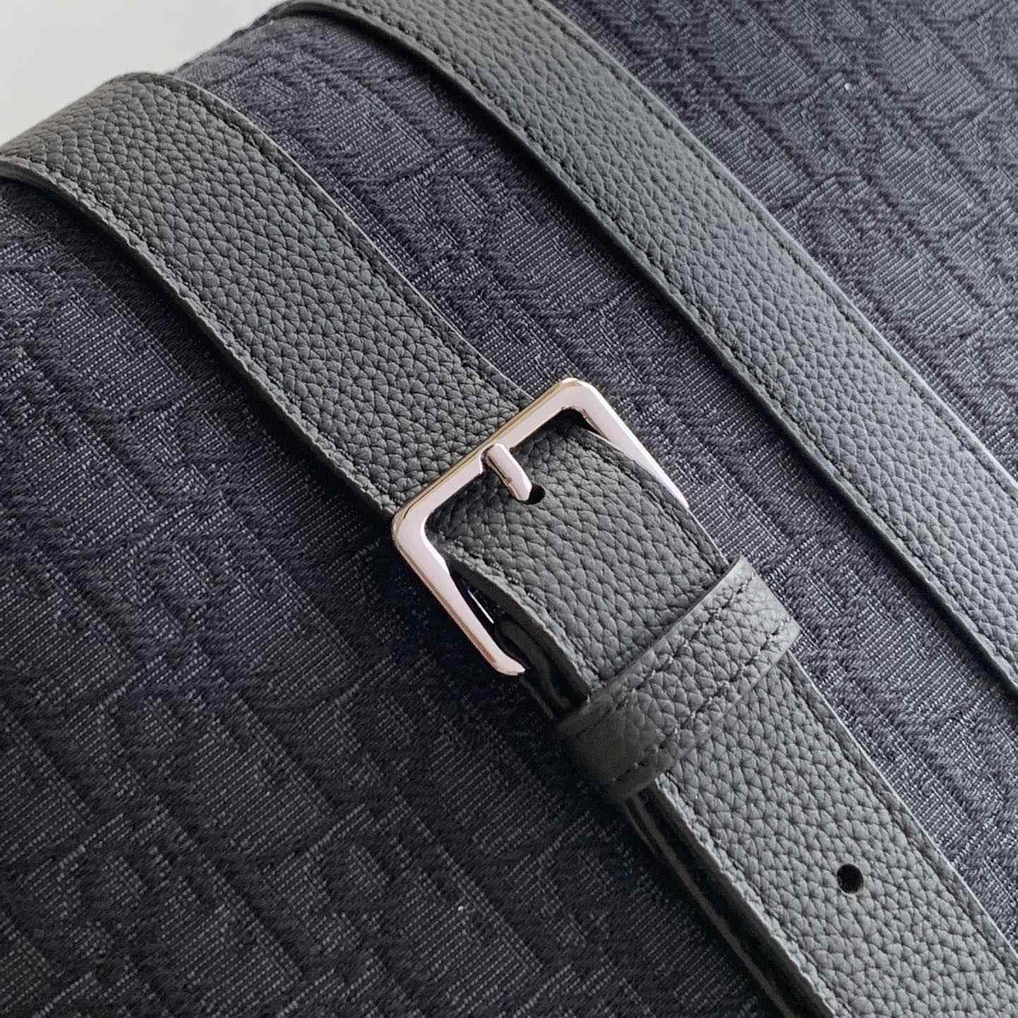 Dior Weekender 40    - DopestKickz