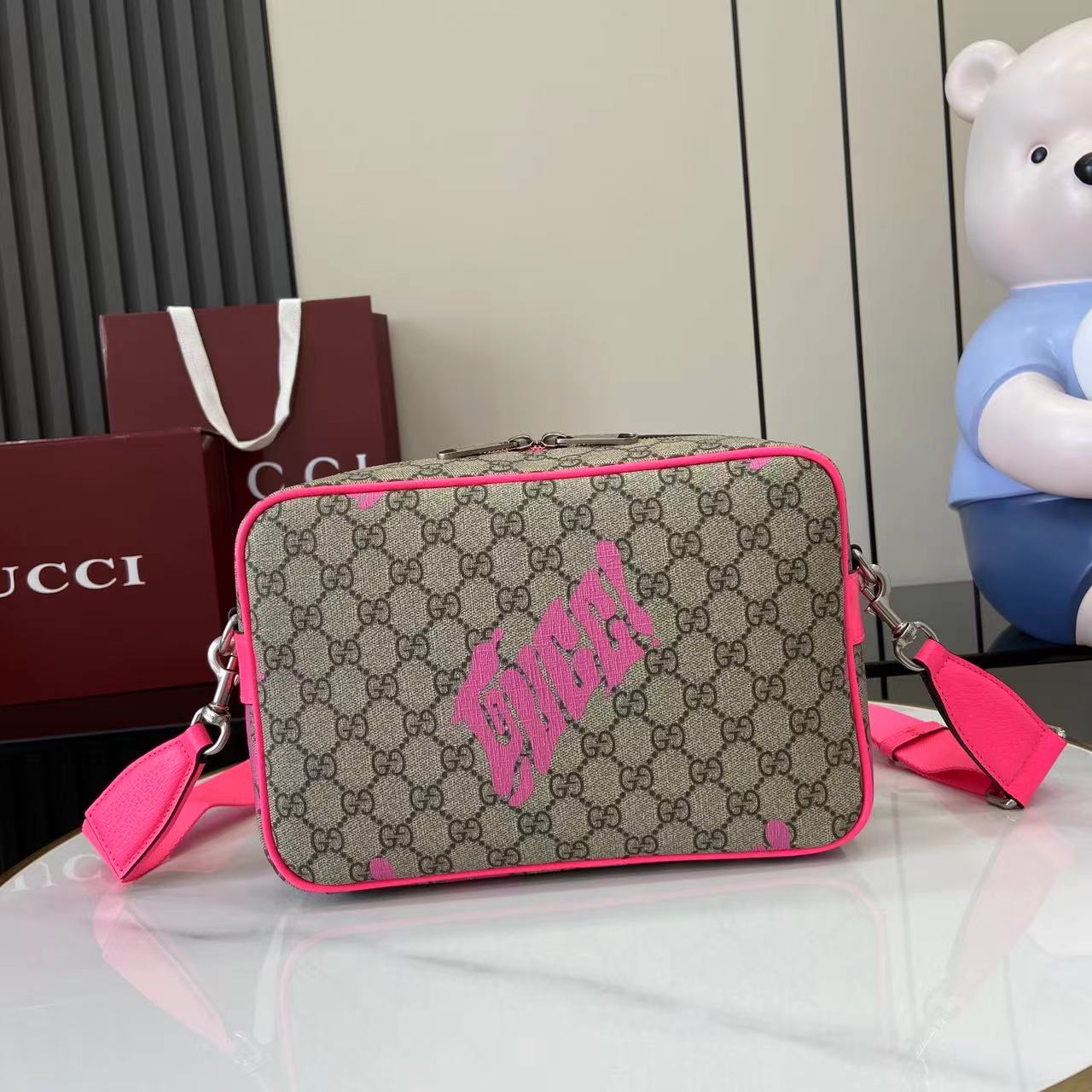 Gucci Medium Crossbody Bag With Print - DopestKickz