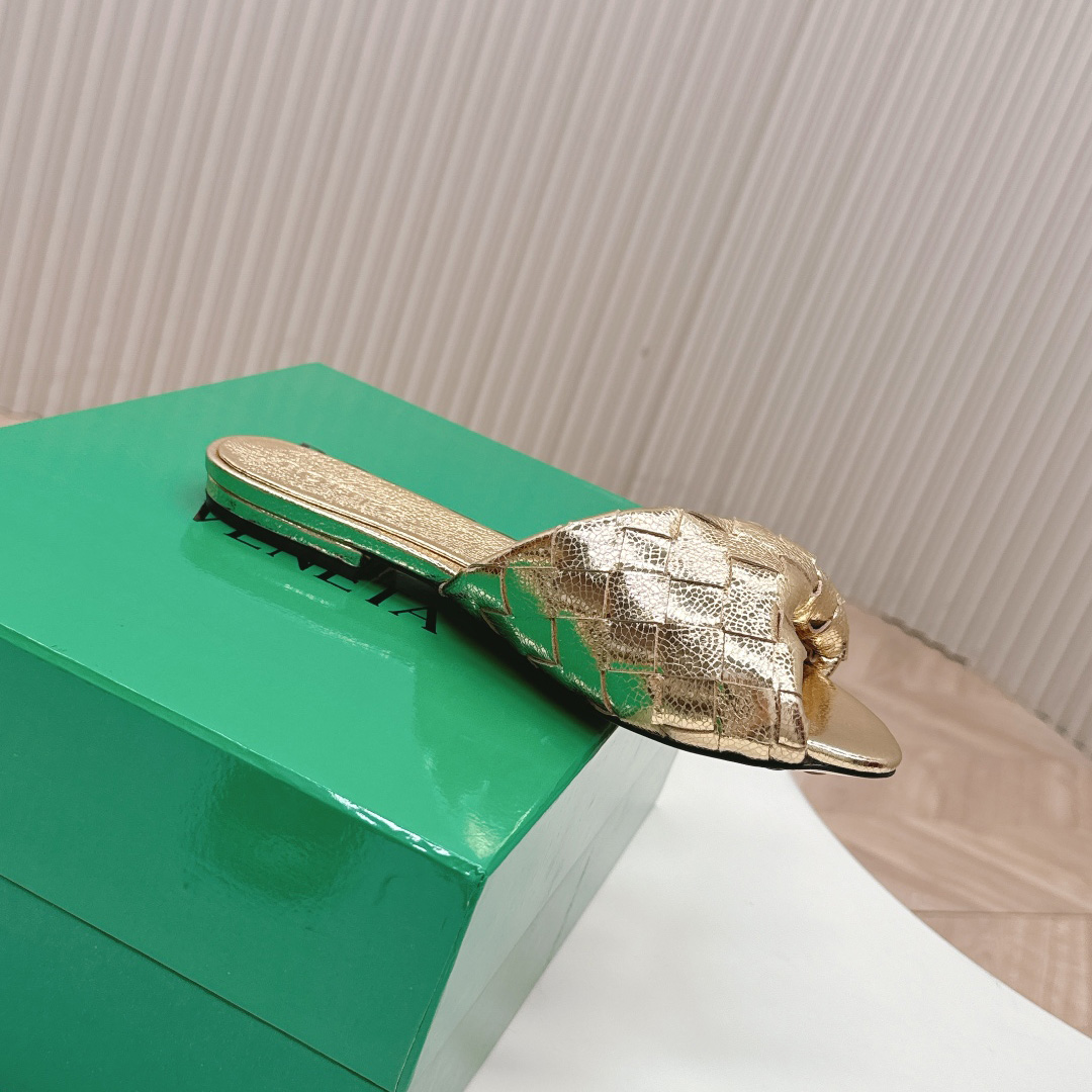 Bottega Veneta Blink Flat Mule - DopestKickz