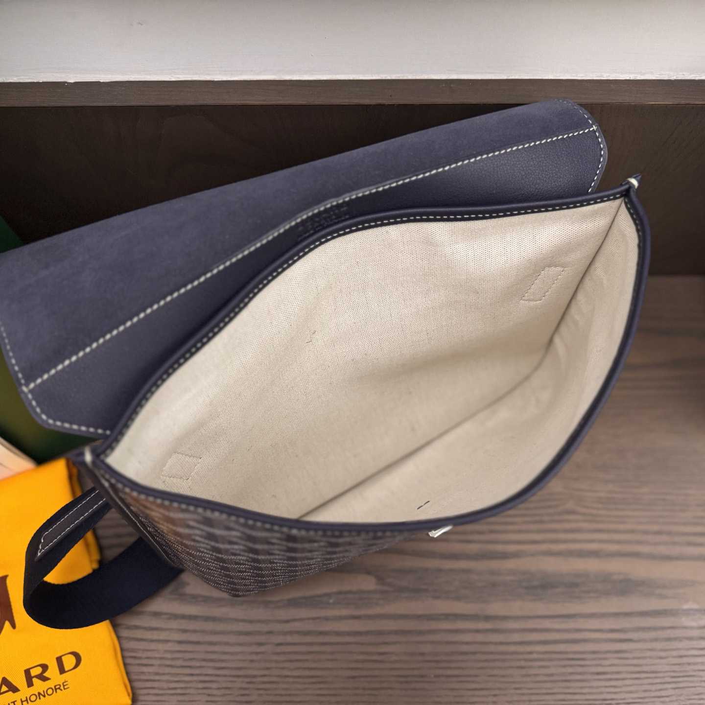 Goyard Coursier Messenger Bag - DopestKickz