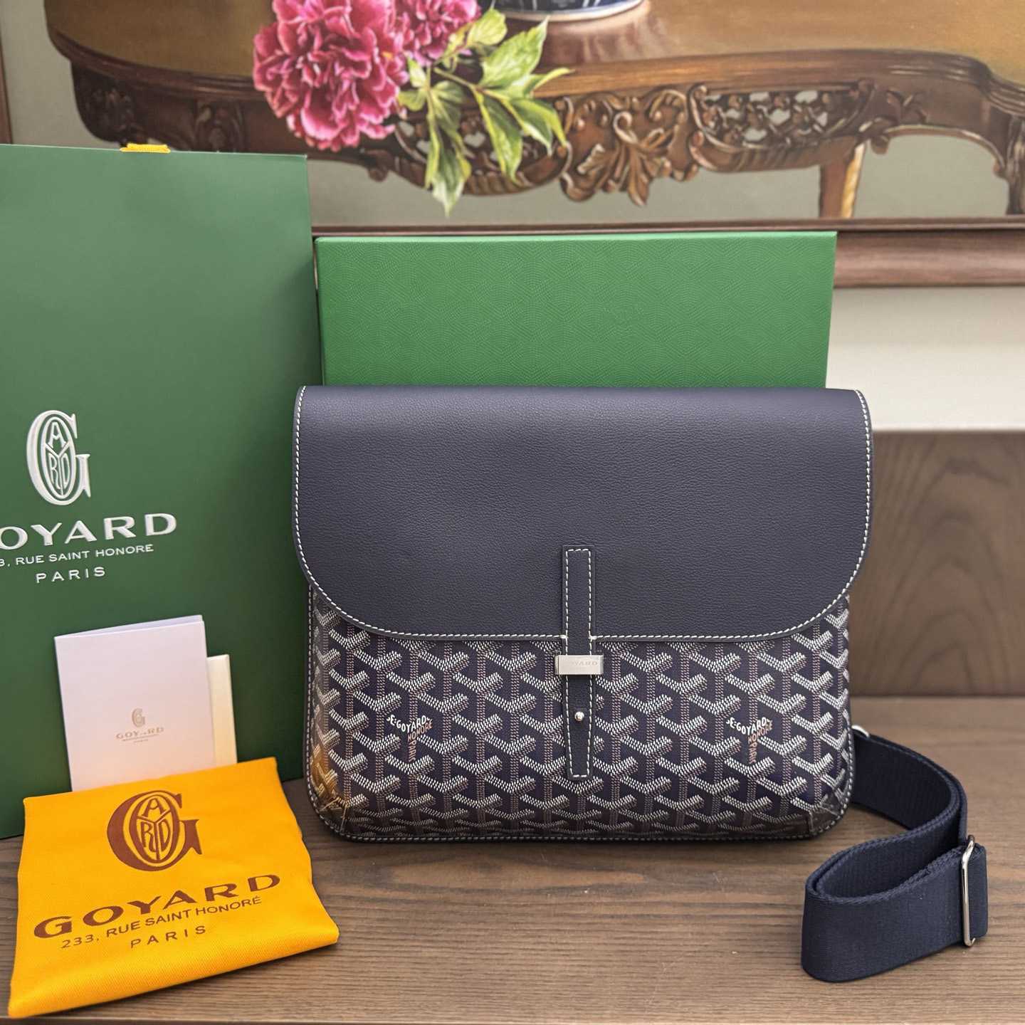 Goyard Coursier Messenger Bag - DopestKickz