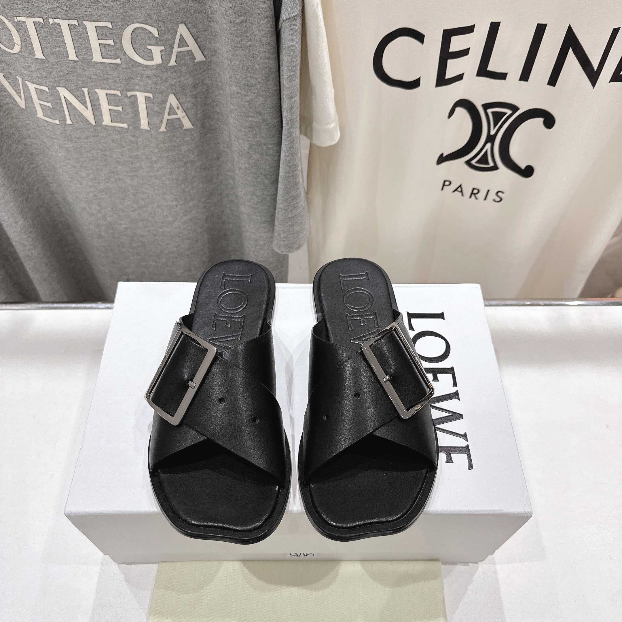 Loewe Petal Belt Flat Sandal In Vegetable-tanned Calfskin - DopestKickz