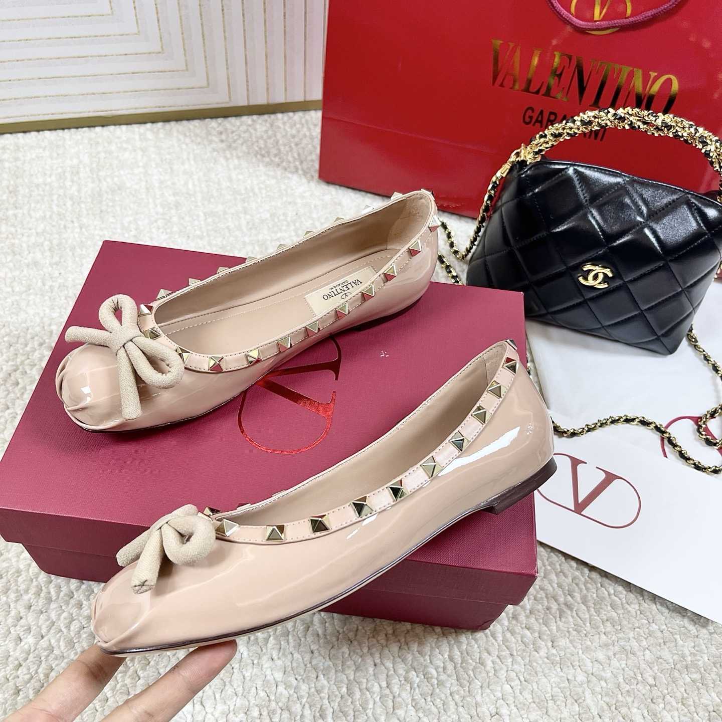 Valenti Rockstud Patent Leather Ballerina - DopestKickz