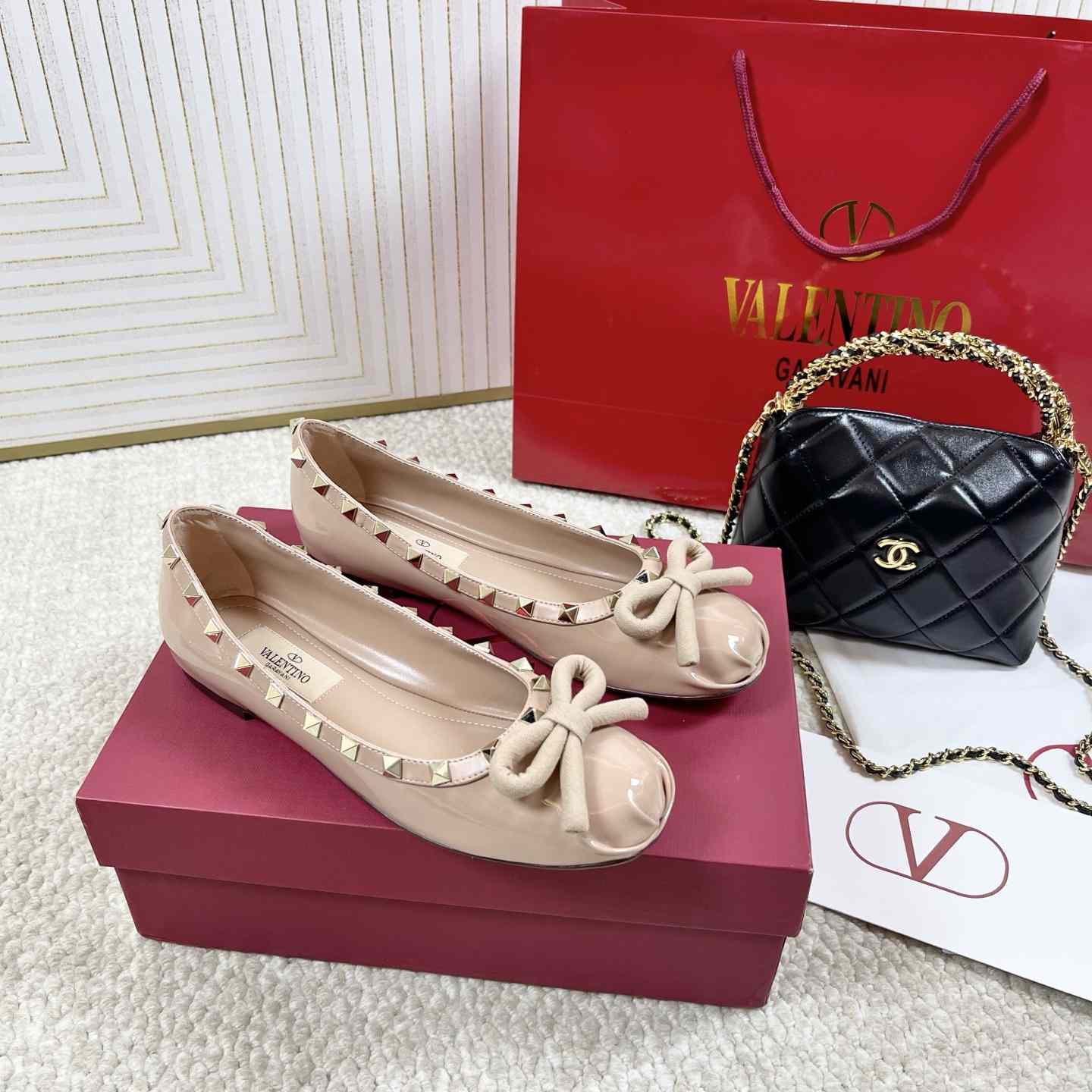 Valenti Rockstud Patent Leather Ballerina - DopestKickz