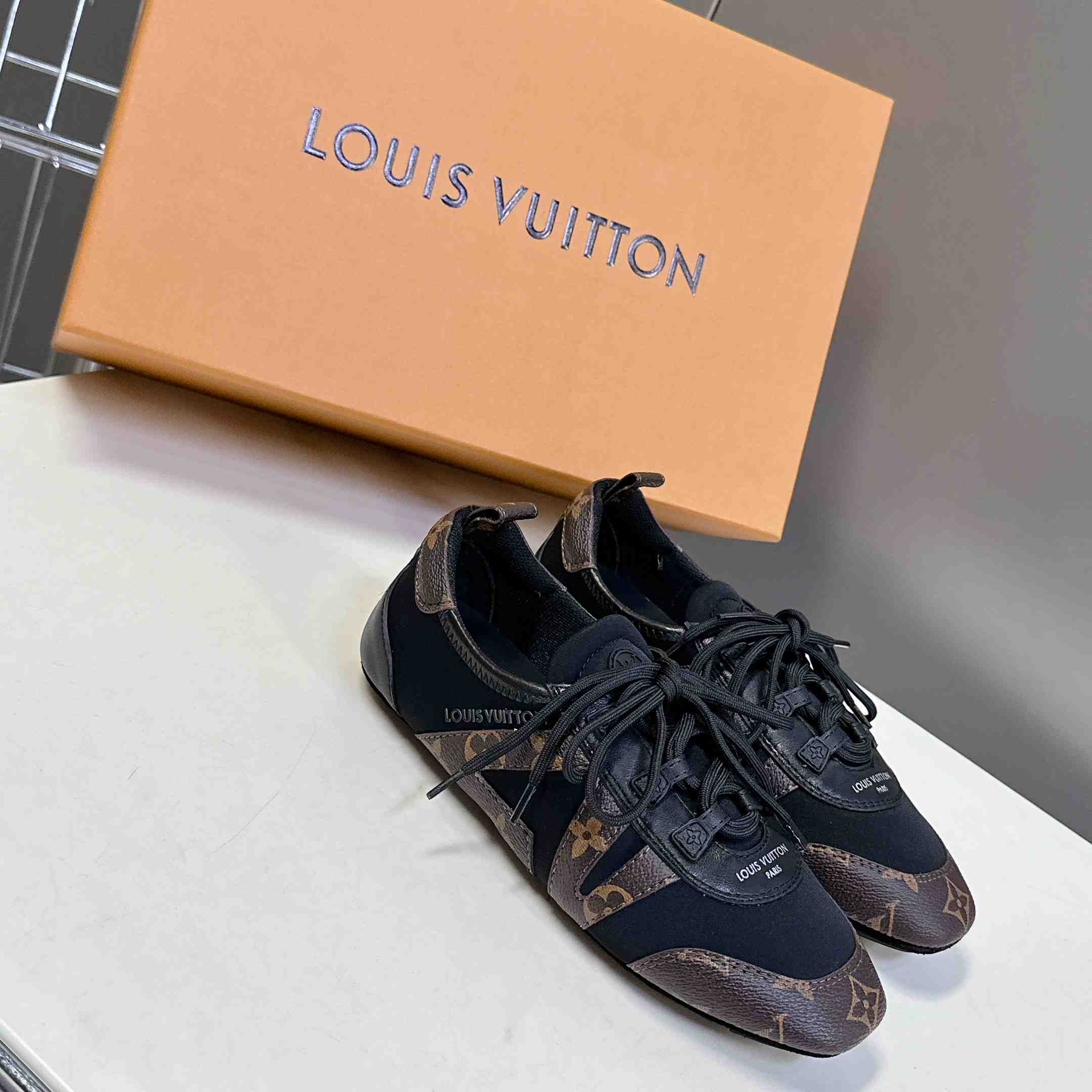 Louis Vuitton LV Sneakerina   1AHNDI - DopestKickz