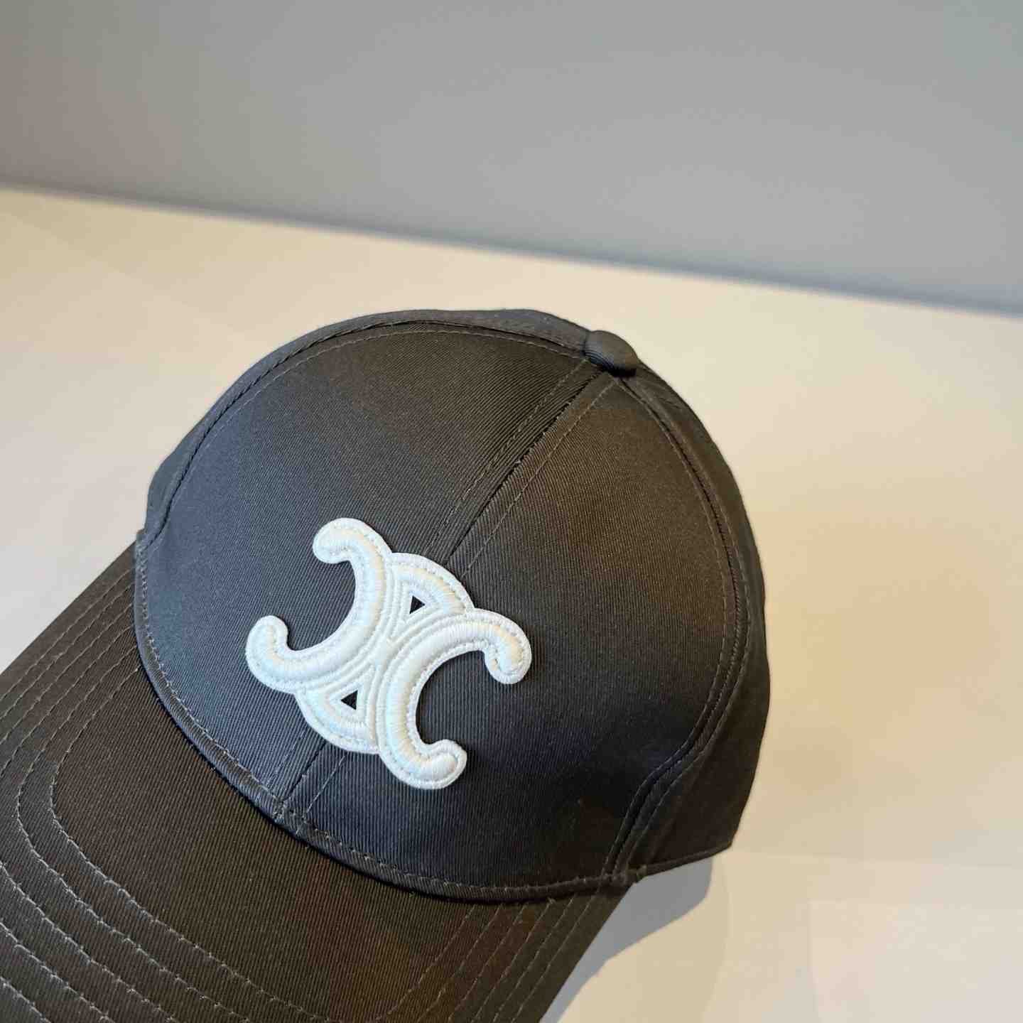 Celine Cap - DopestKickz