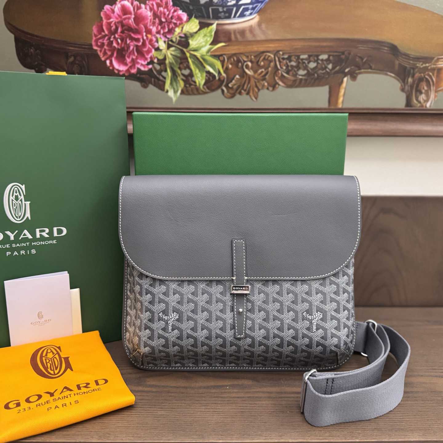 Goyard Coursier Messenger Bag - DopestKickz