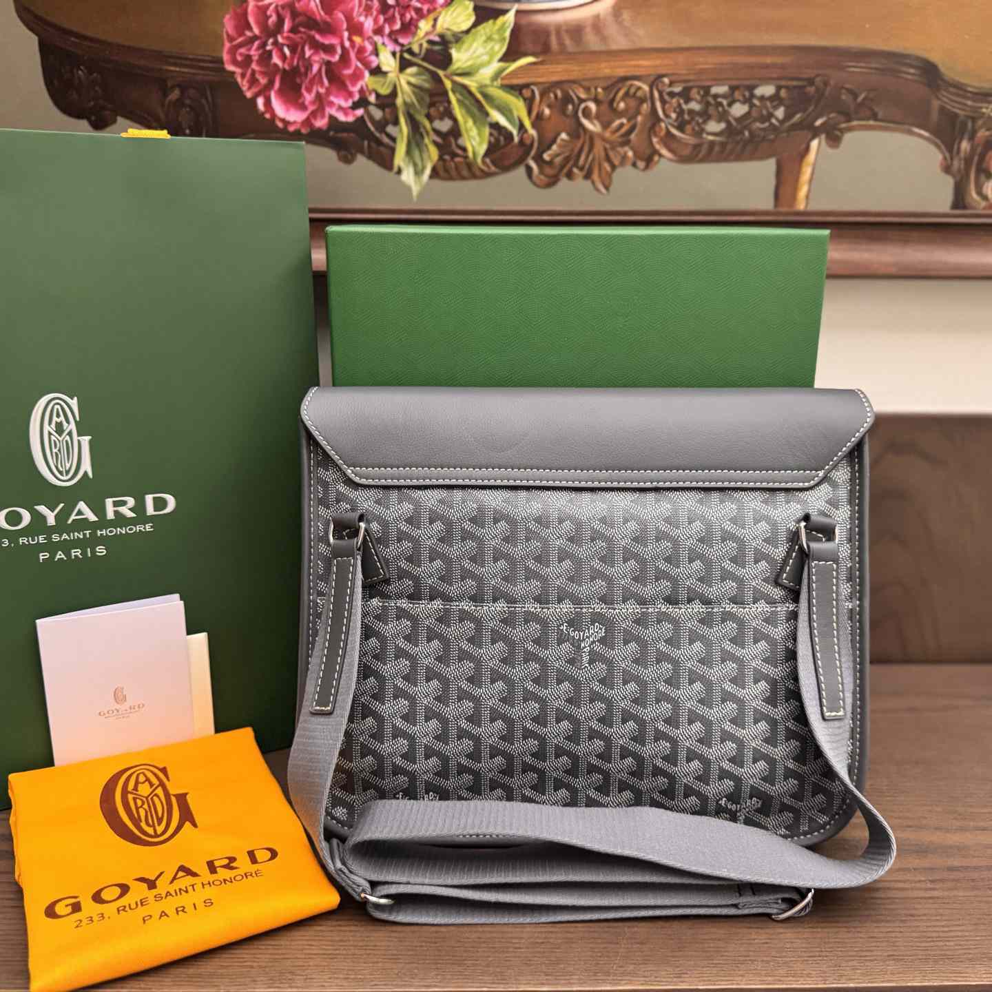 Goyard Coursier Messenger Bag - DopestKickz