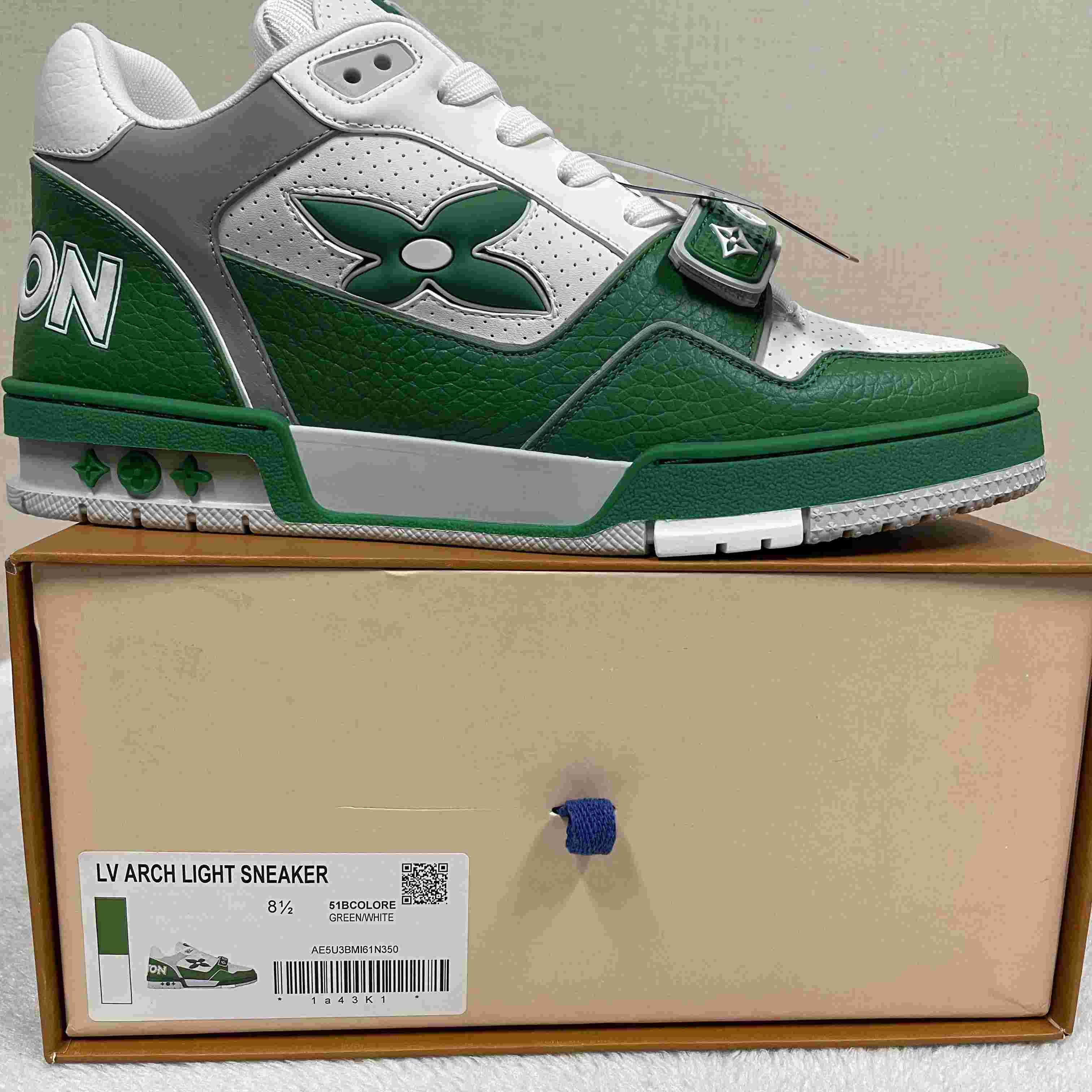 LV Trainer Sneaker 1AHTCZ  - DopestKickz