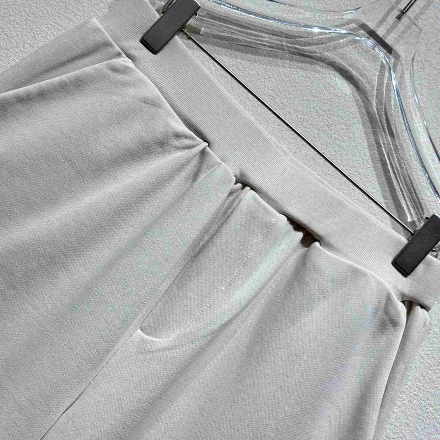 Louis Vuitton Embellished Shorts   1AHW36 - DopestKickz