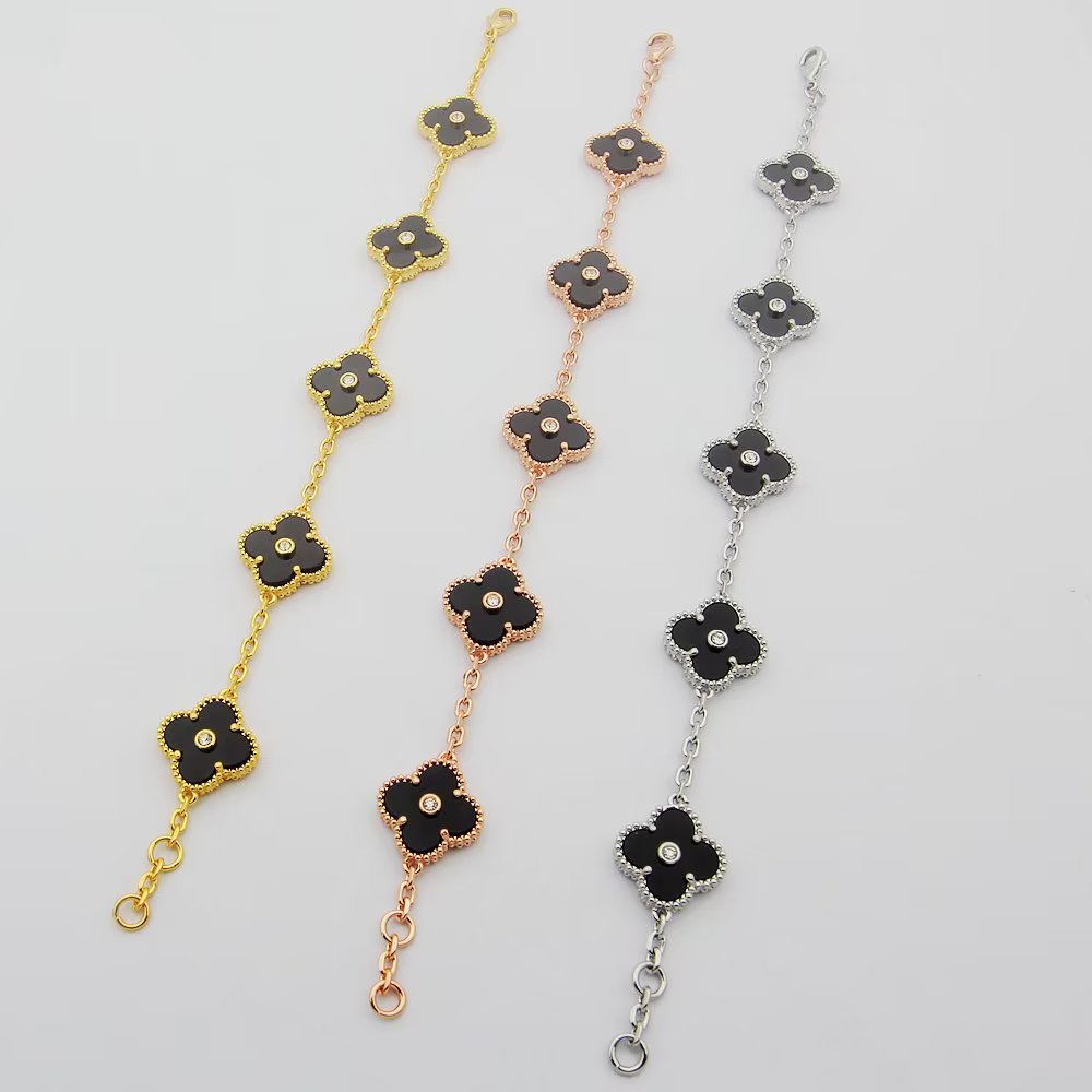 Van Cleef & Arpels Bracelet - DopestKickz