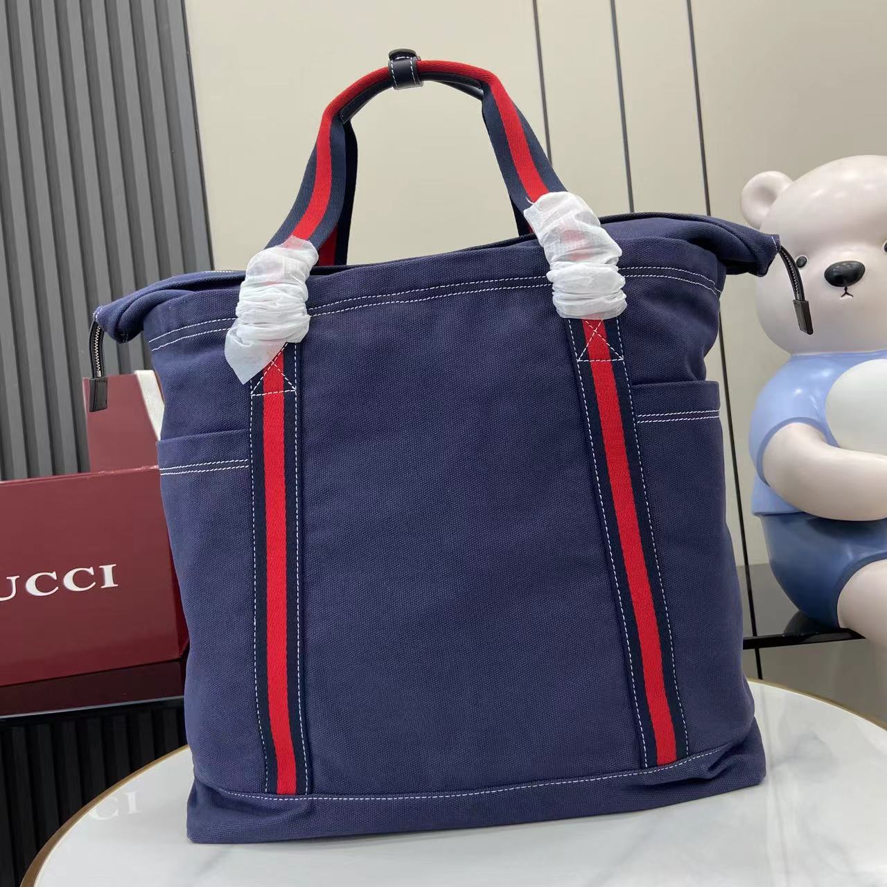 Gucci Printed Canvas Large Tote Bag - DopestKickz