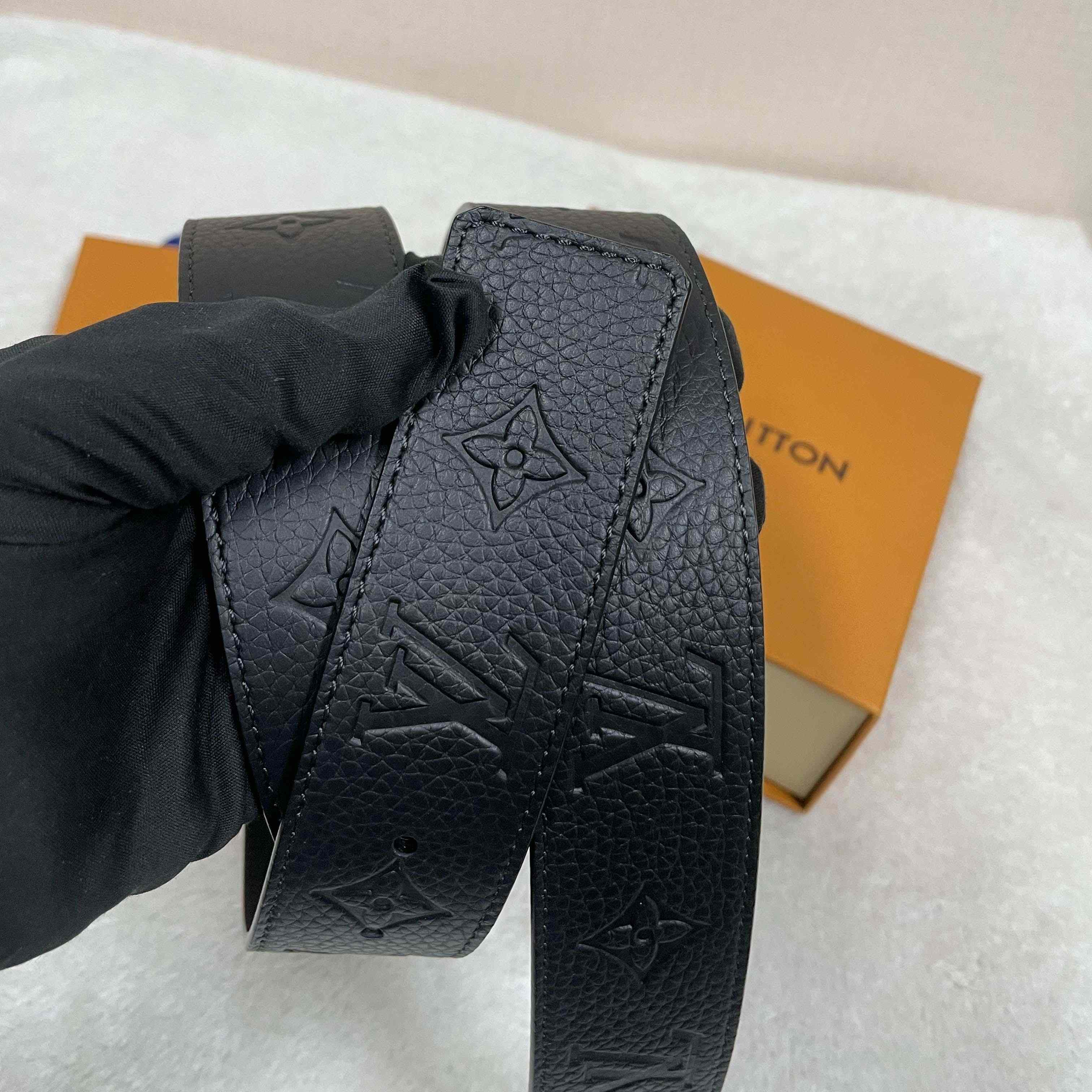 Louis Vuitton Reversible Belt - DopestKickz