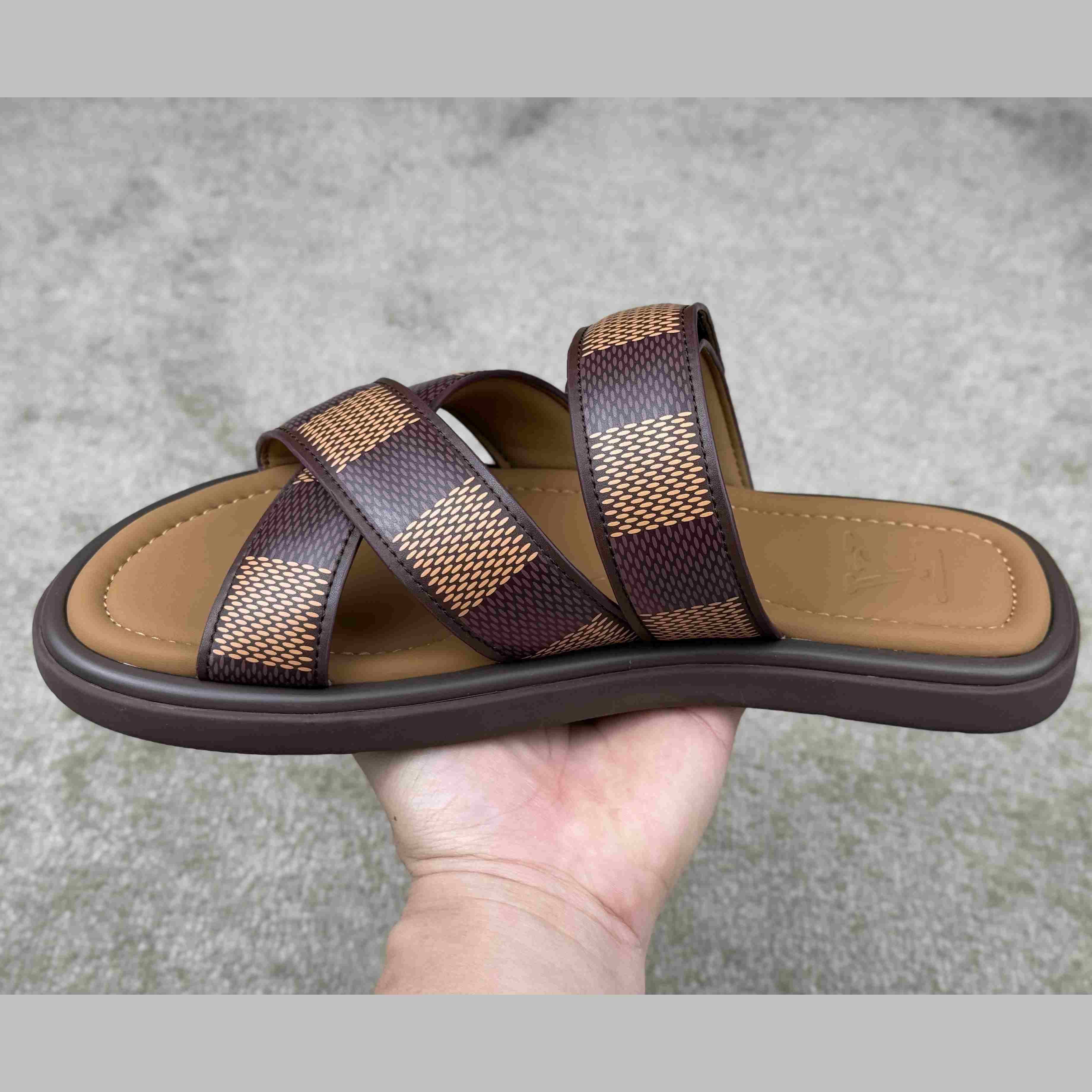 Louis Vuitton LV Venice Mule    1ACRJB - DopestKickz