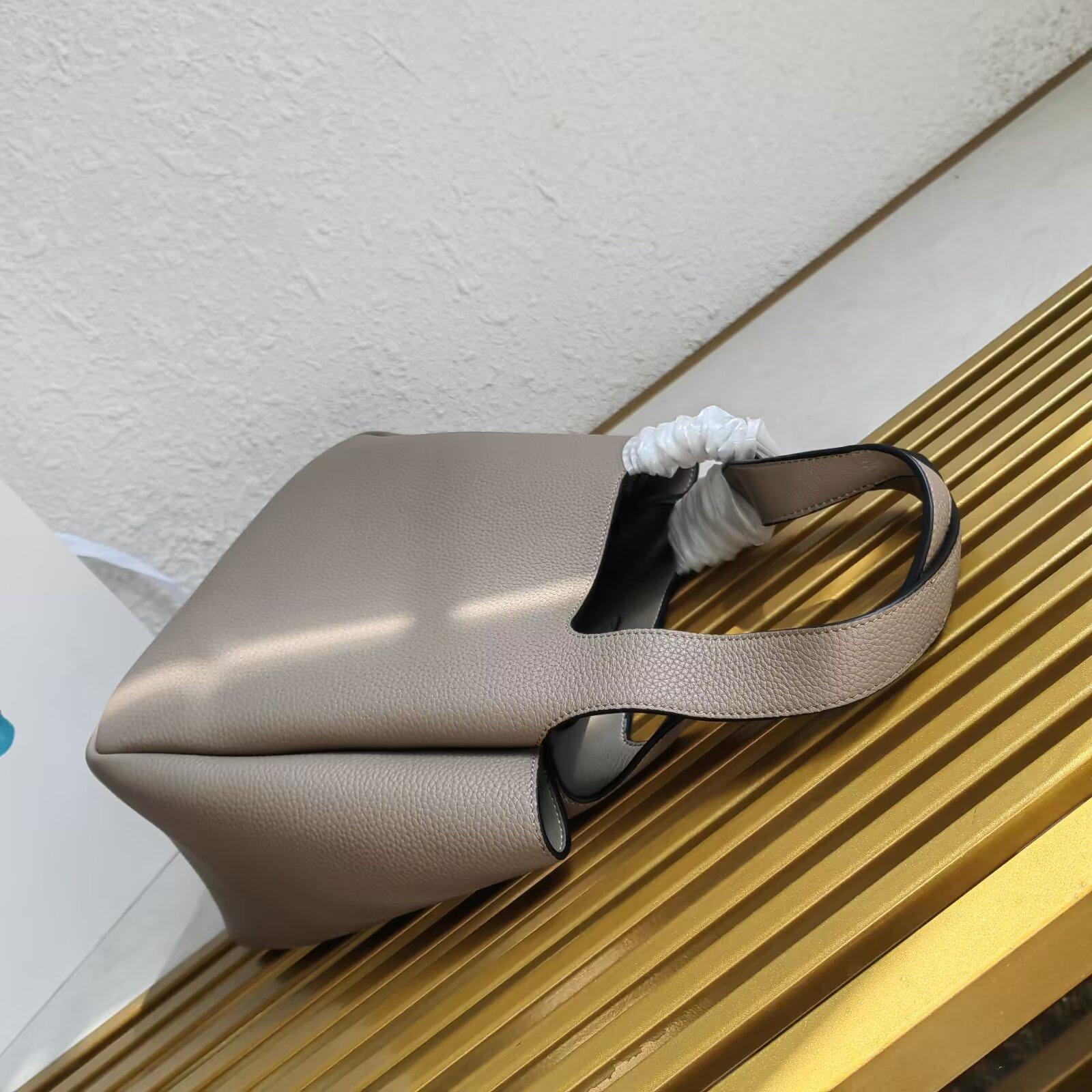 Prada Leather Tote - DopestKickz