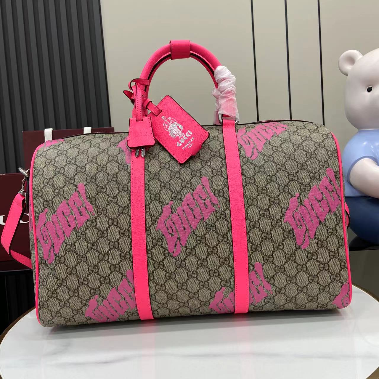 Gucci Medium Duffle Bag With Print - DopestKickz