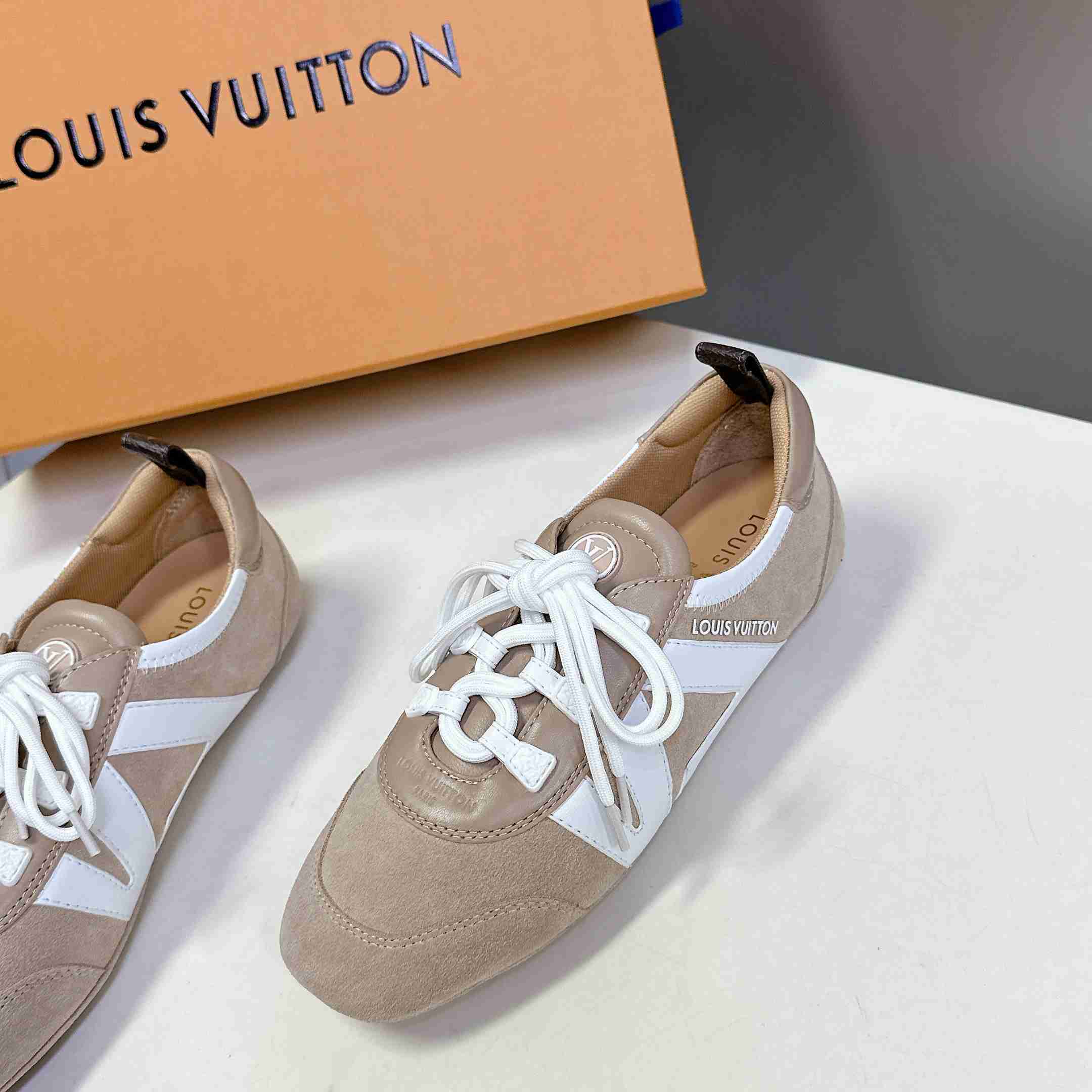 Louis Vuitton LV Sneakerina   1AHNFA - DopestKickz