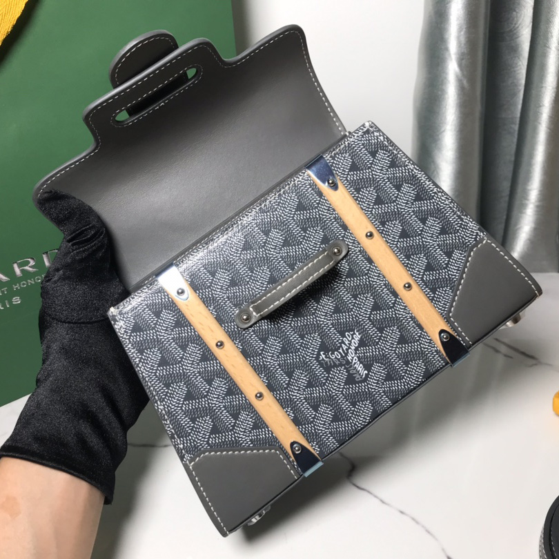 Goyard Saïgon Structuré Mini Bag - DopestKickz