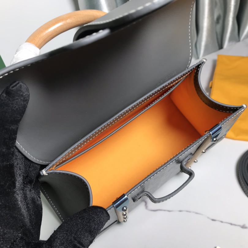 Goyard Saïgon Structuré Mini Bag - DopestKickz