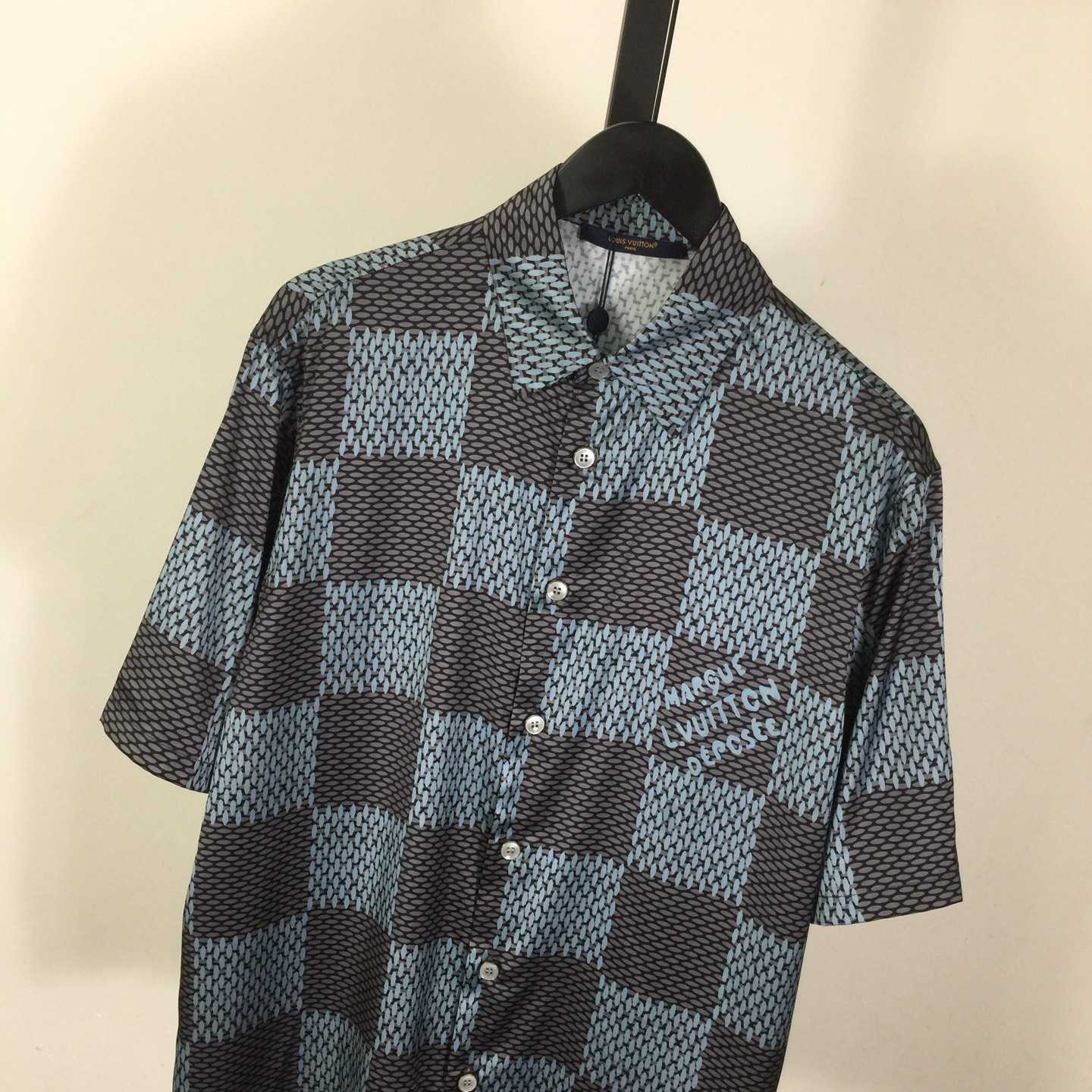 Louis Vuitton Damier Short-Sleeved Silk Shirt   1AHVXU - DopestKickz