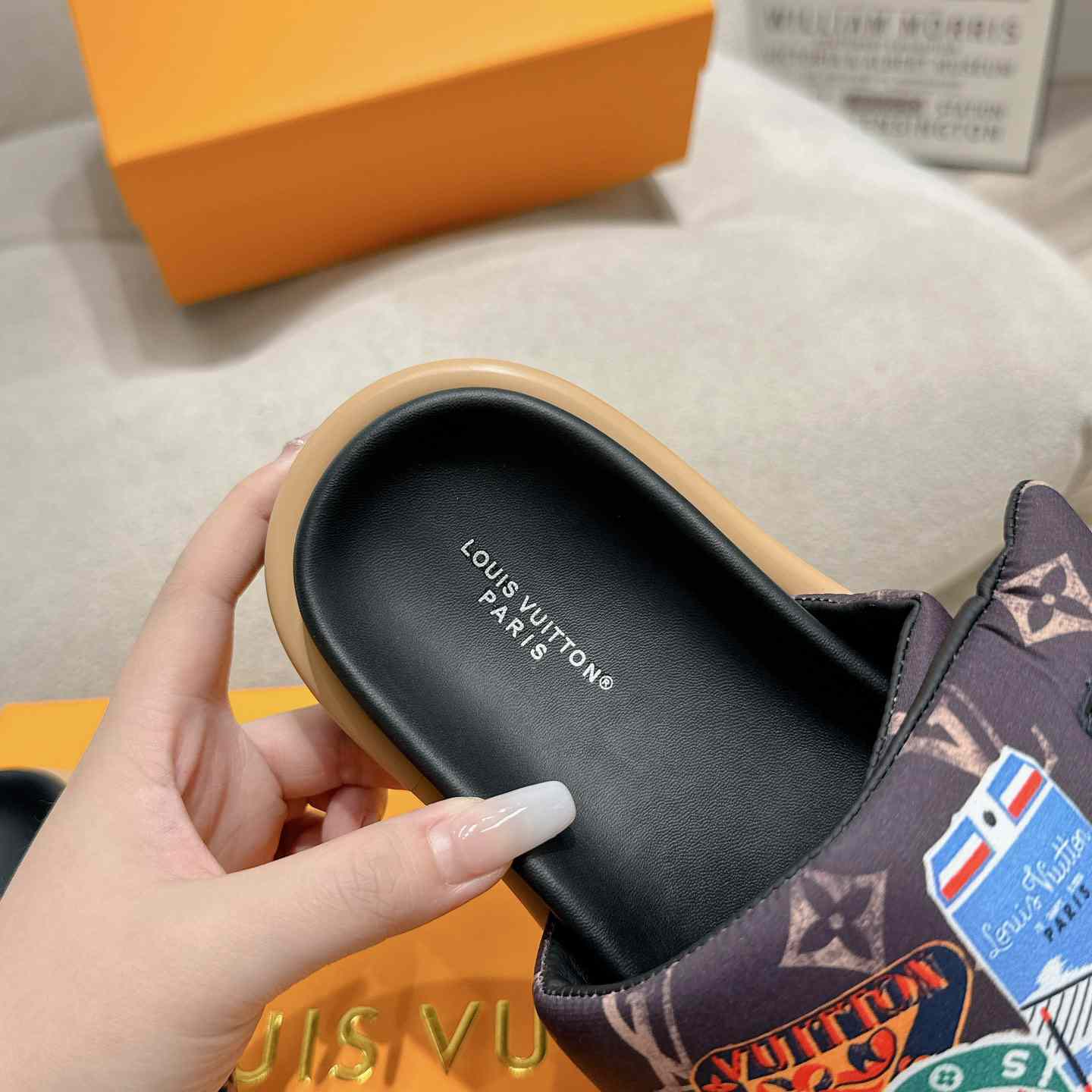 Louis Vuitton Pool Pillow Comfort Mule    1ACTDU(50% Off Sale) xz720 - DopestKickz