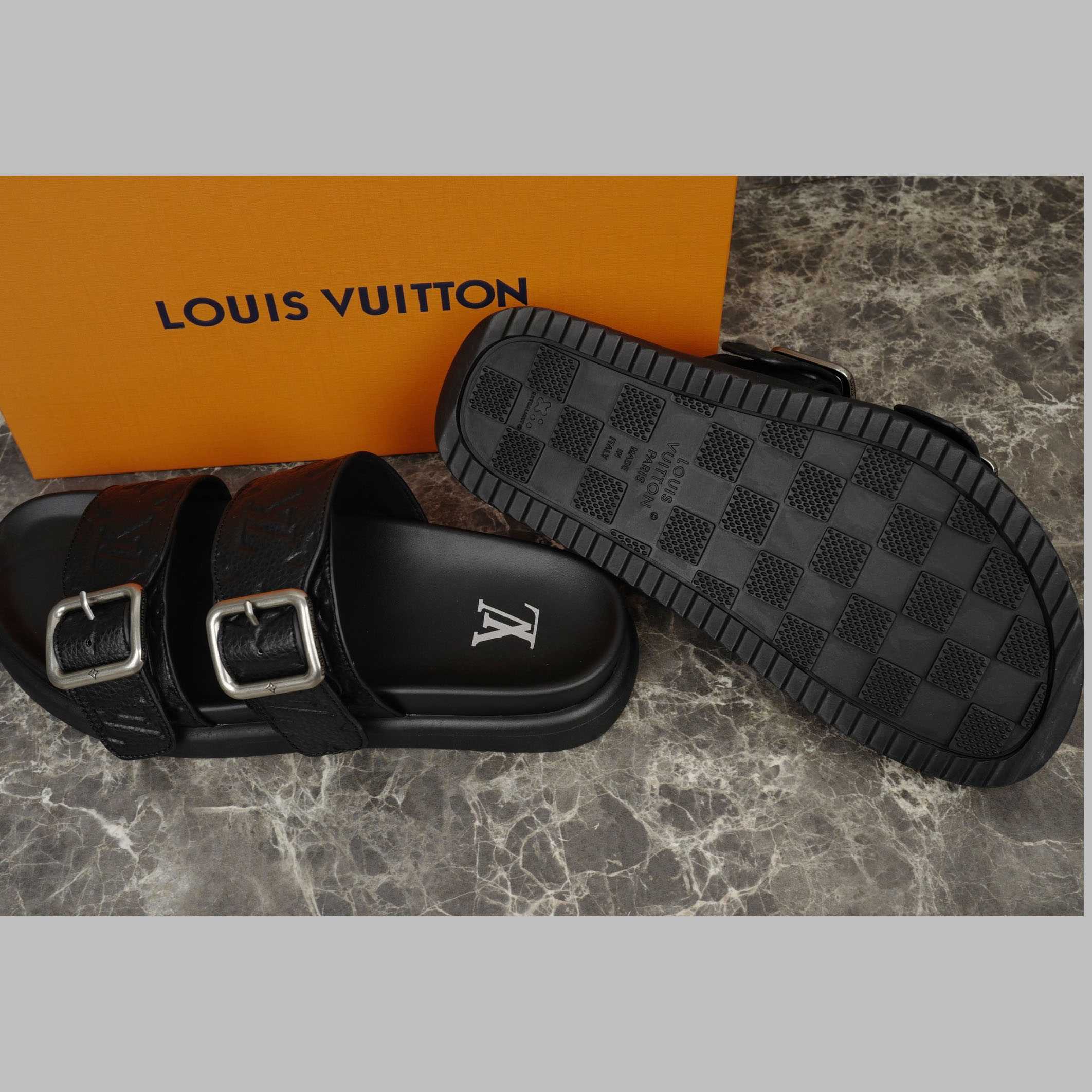 Louis Vuitton LV Venice Mule  1AHSJM - DopestKickz
