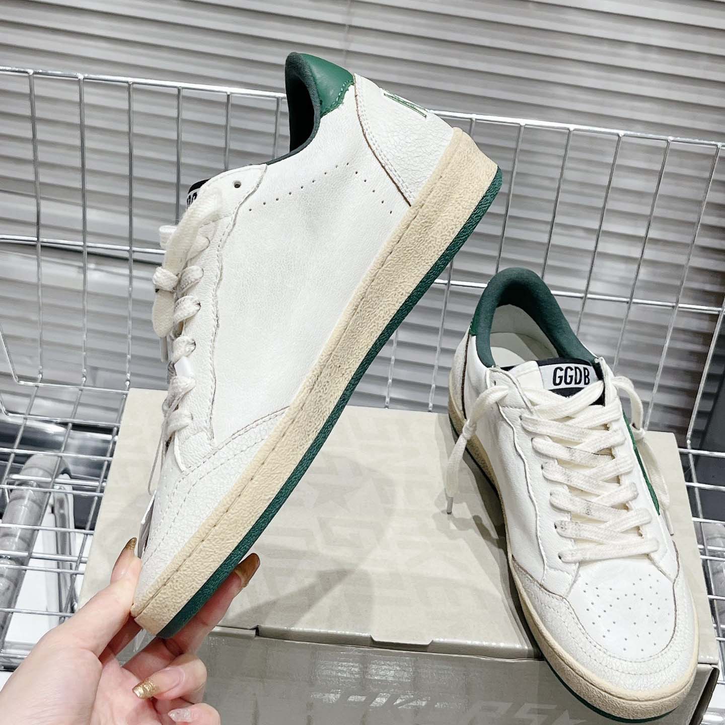 Golden Goose Ball Star Wishes In White Nappa Leather With Green Leather star And Heel Tab - DopestKickz
