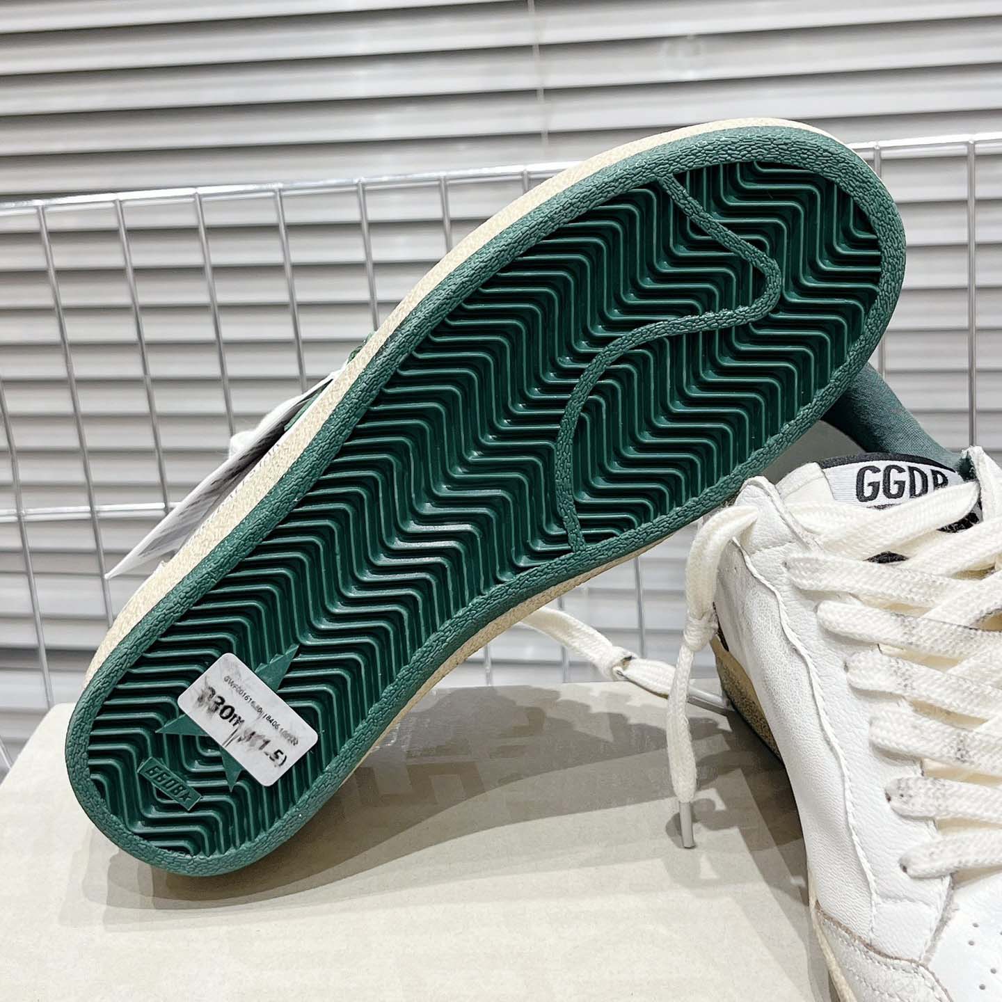 Golden Goose Ball Star Wishes In White Nappa Leather With Green Leather star And Heel Tab - DopestKickz