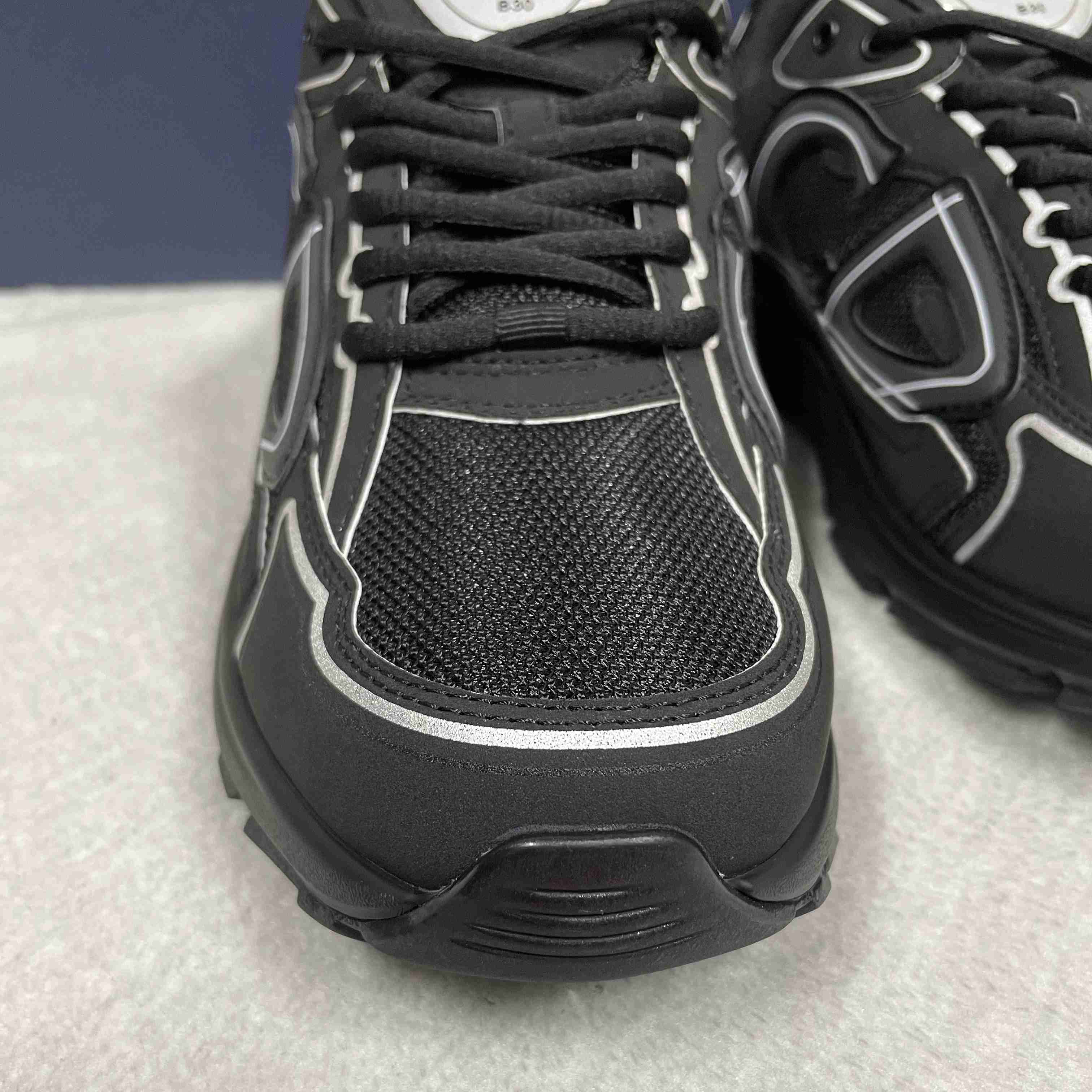 Dior B30 Triple Black - DopestKickz