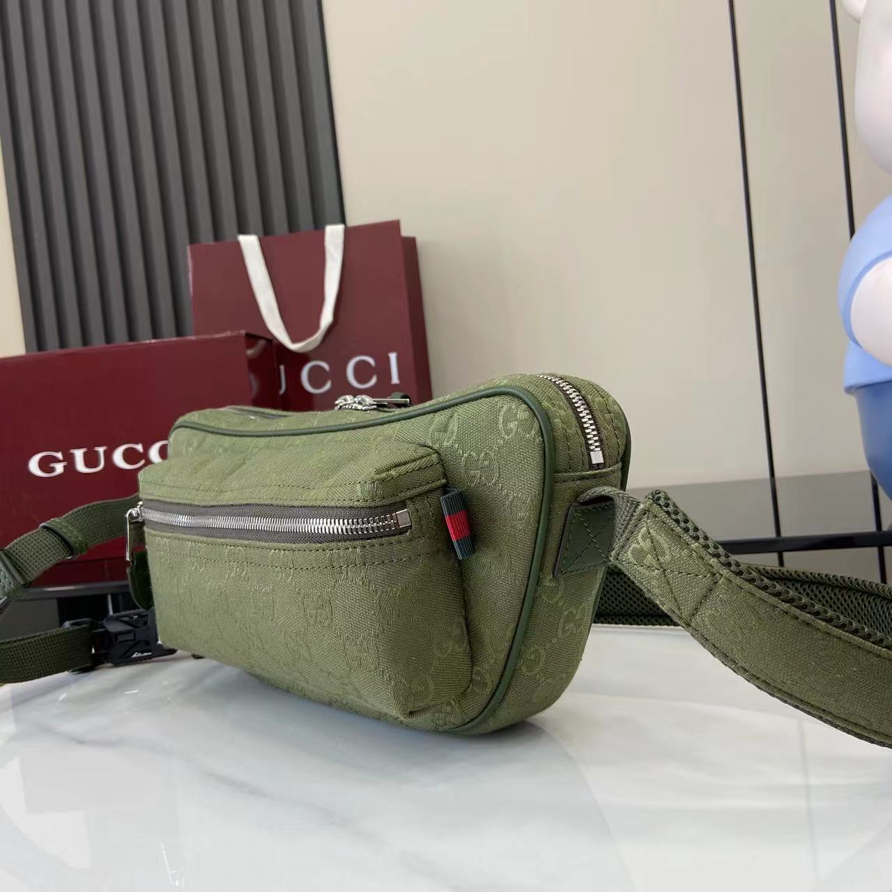 Gucci GG Canvas Large Slingbag - DopestKickz